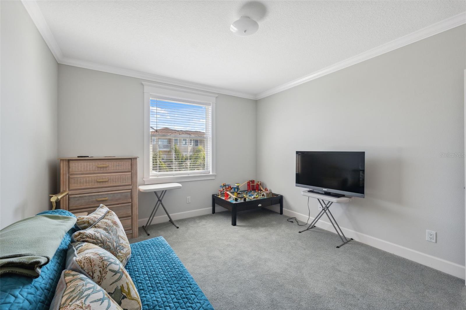 TB8348338 Property Photo