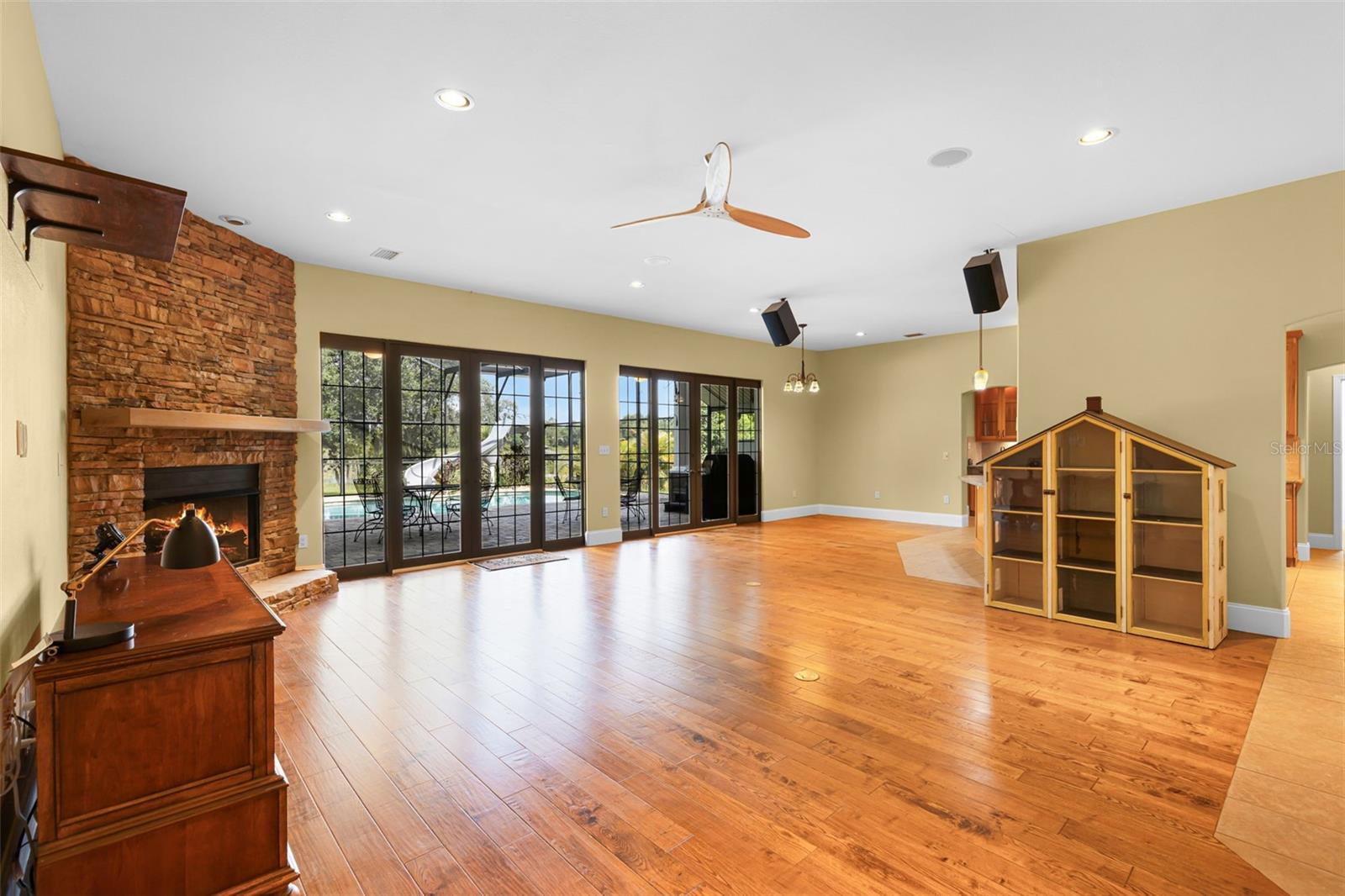 22244 COUNTY ROAD 455, HOWEY IN THE HILLS, FL, 34737