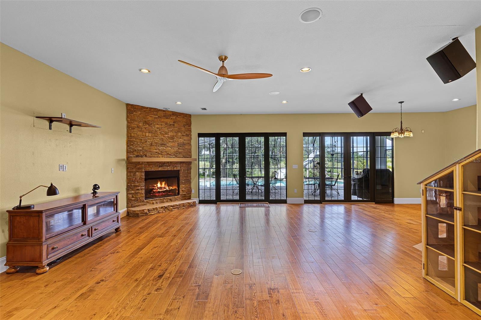 22244 COUNTY ROAD 455, HOWEY IN THE HILLS, FL, 34737