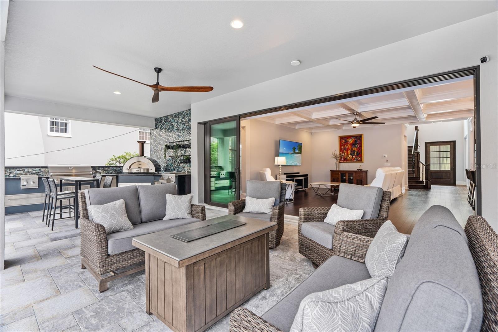 TB8348460 Property Photo