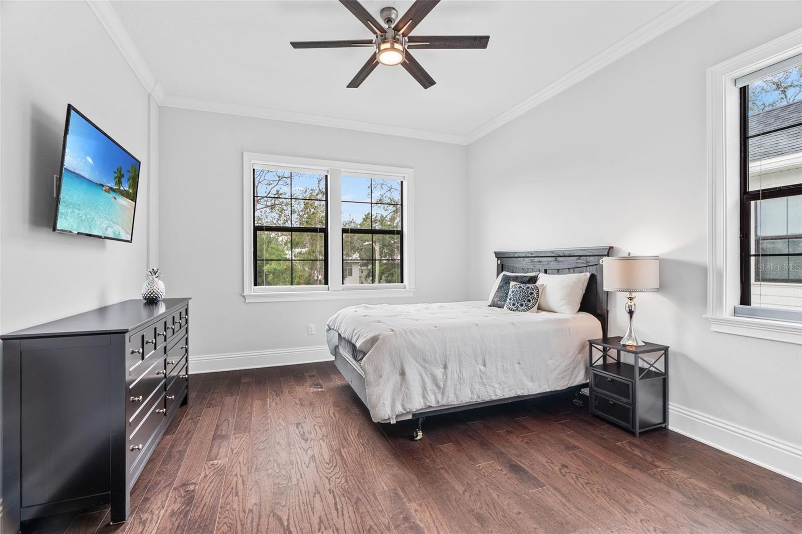 TB8348460 Property Photo