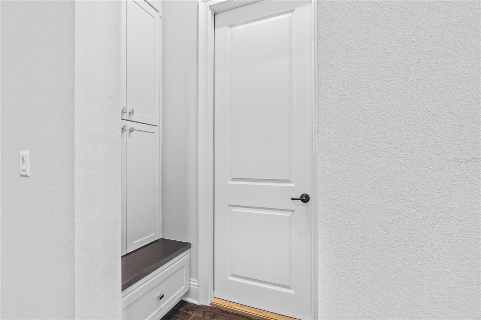 TB8348460 Property Photo