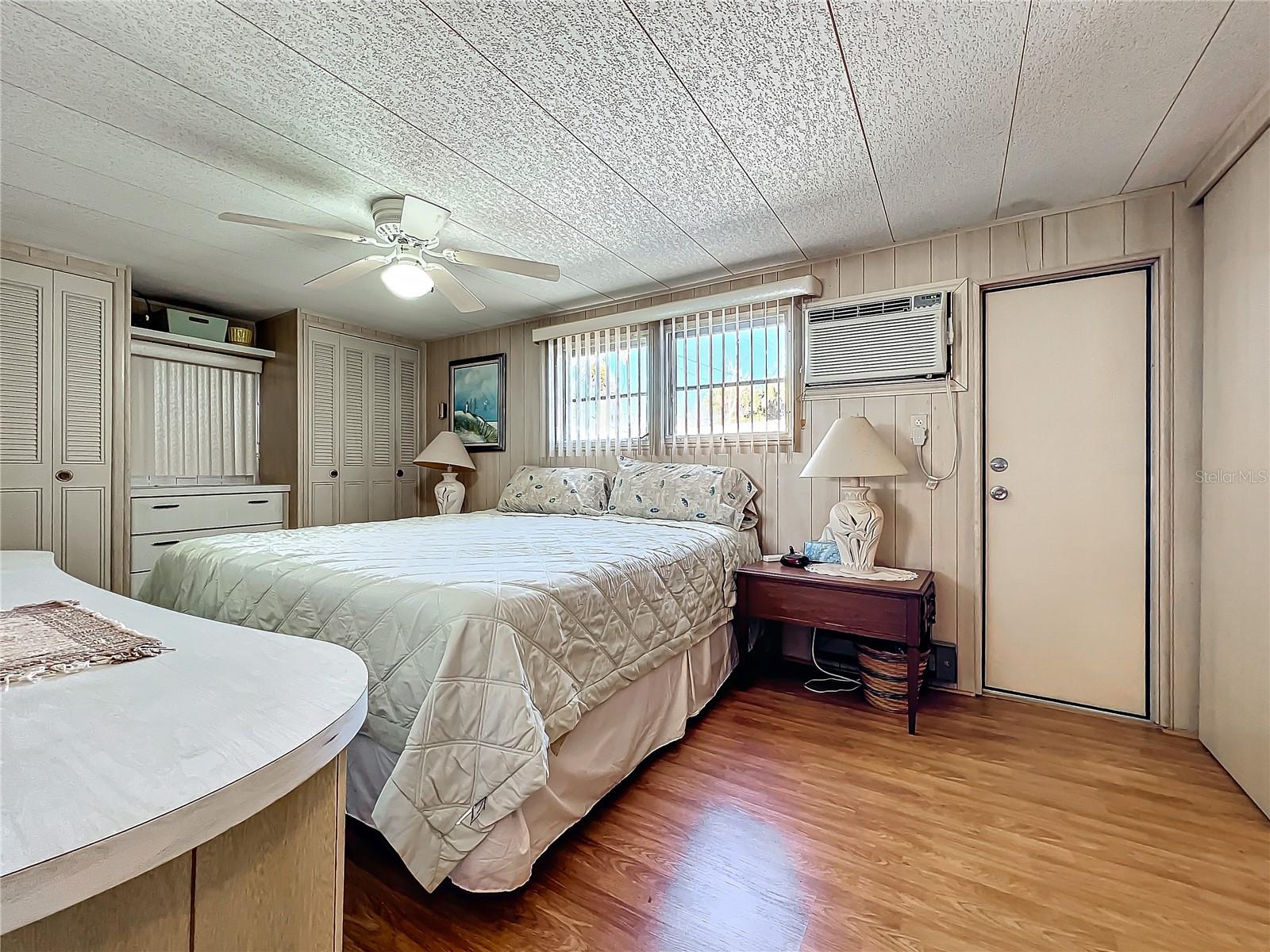 A4639834 Property Photo