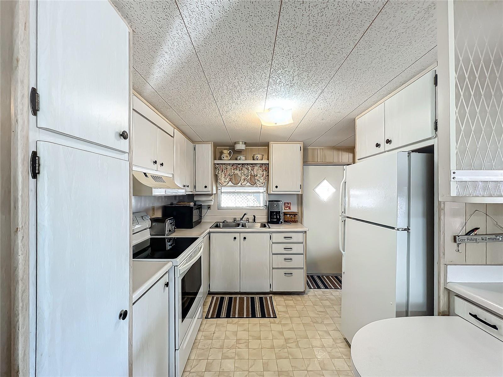 A4639834 Property Photo