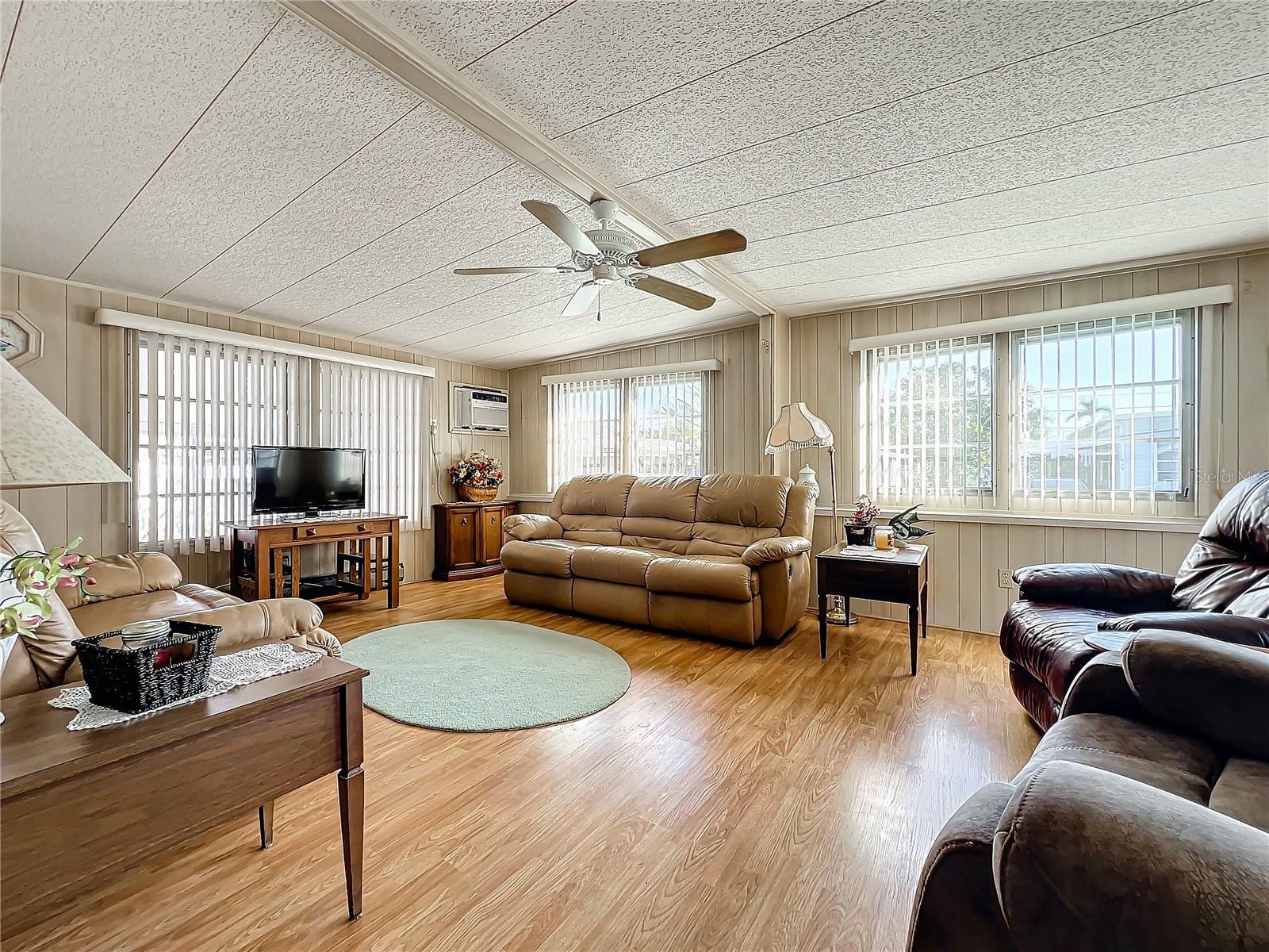 A4639834 Property Photo