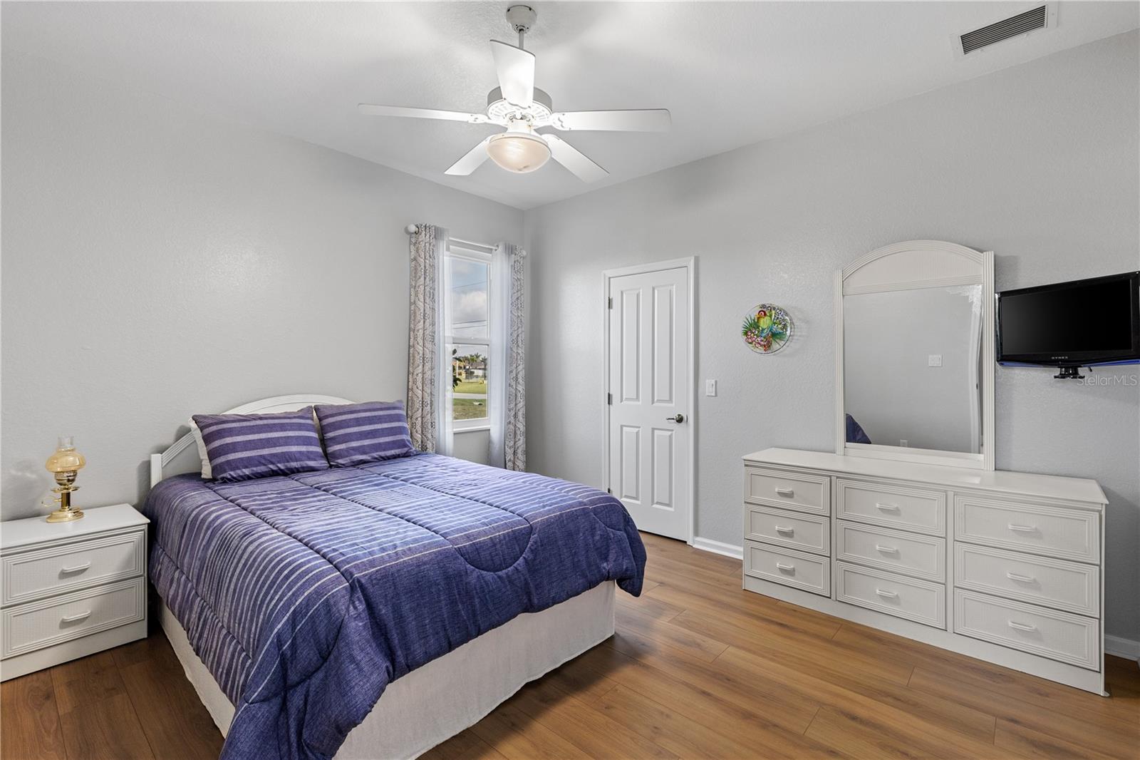 810 NW 36TH AVE, CAPE CORAL, FL, 33993