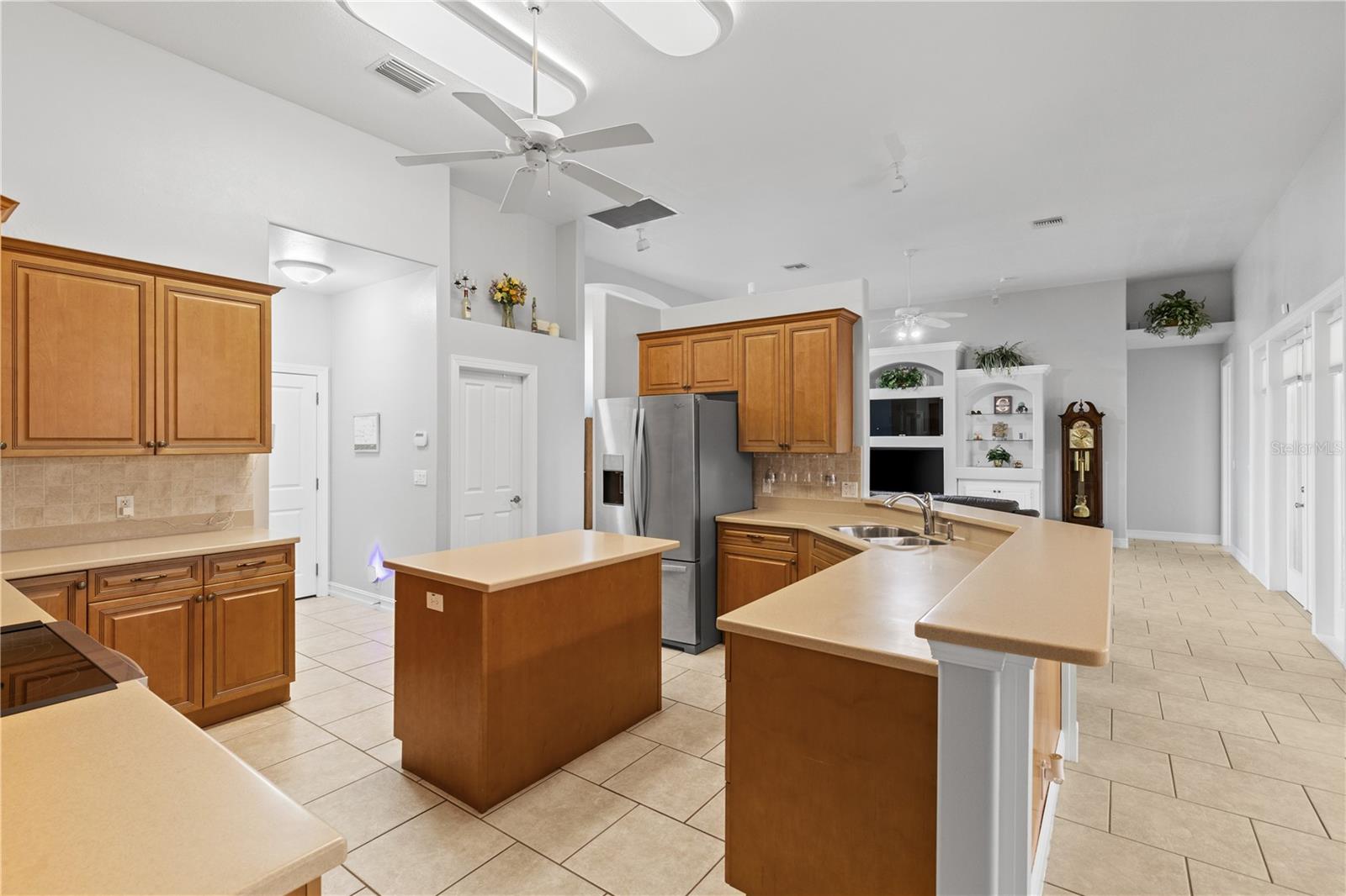 810 NW 36TH AVE, CAPE CORAL, FL, 33993