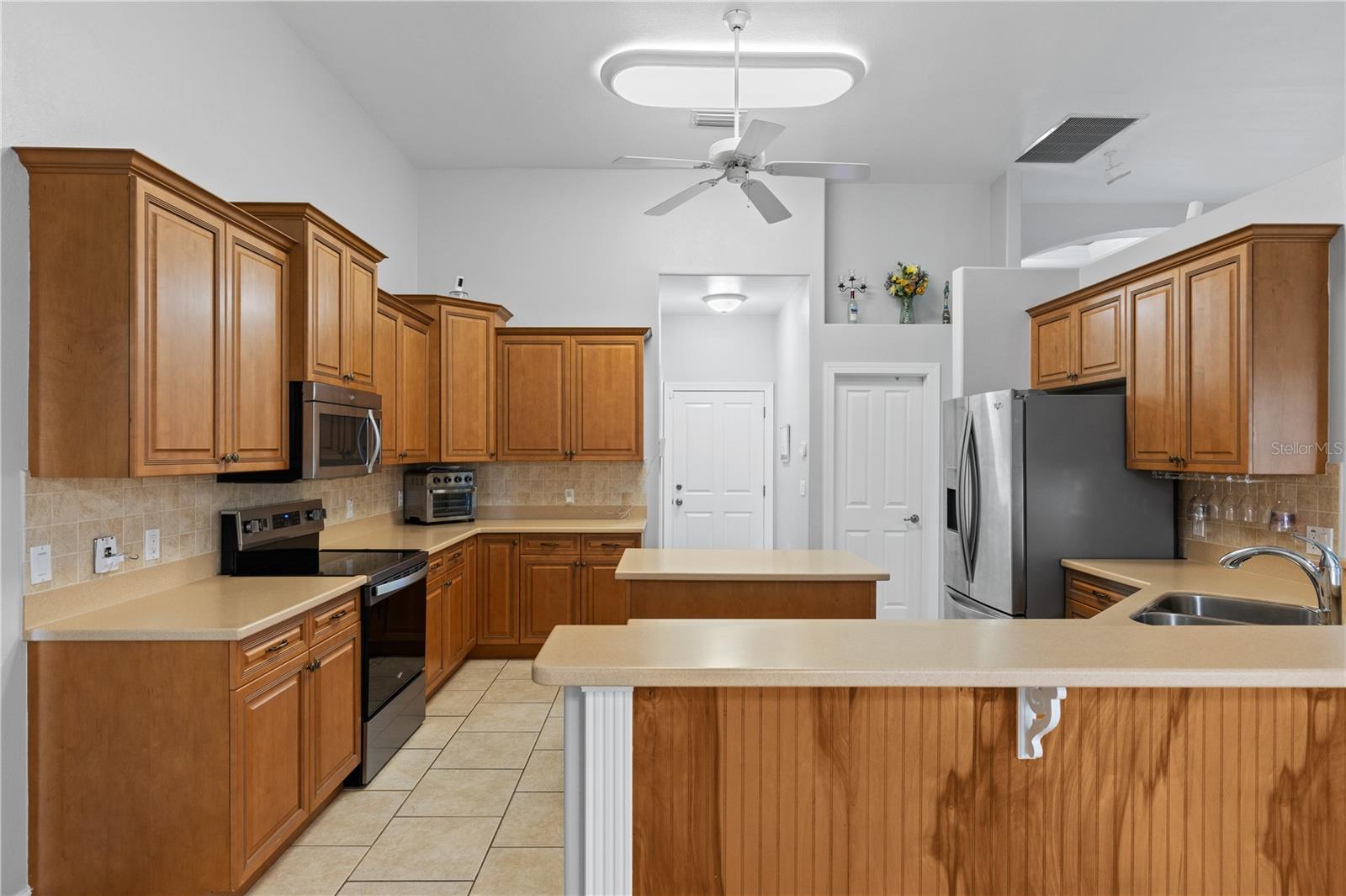 810 NW 36TH AVE, CAPE CORAL, FL, 33993