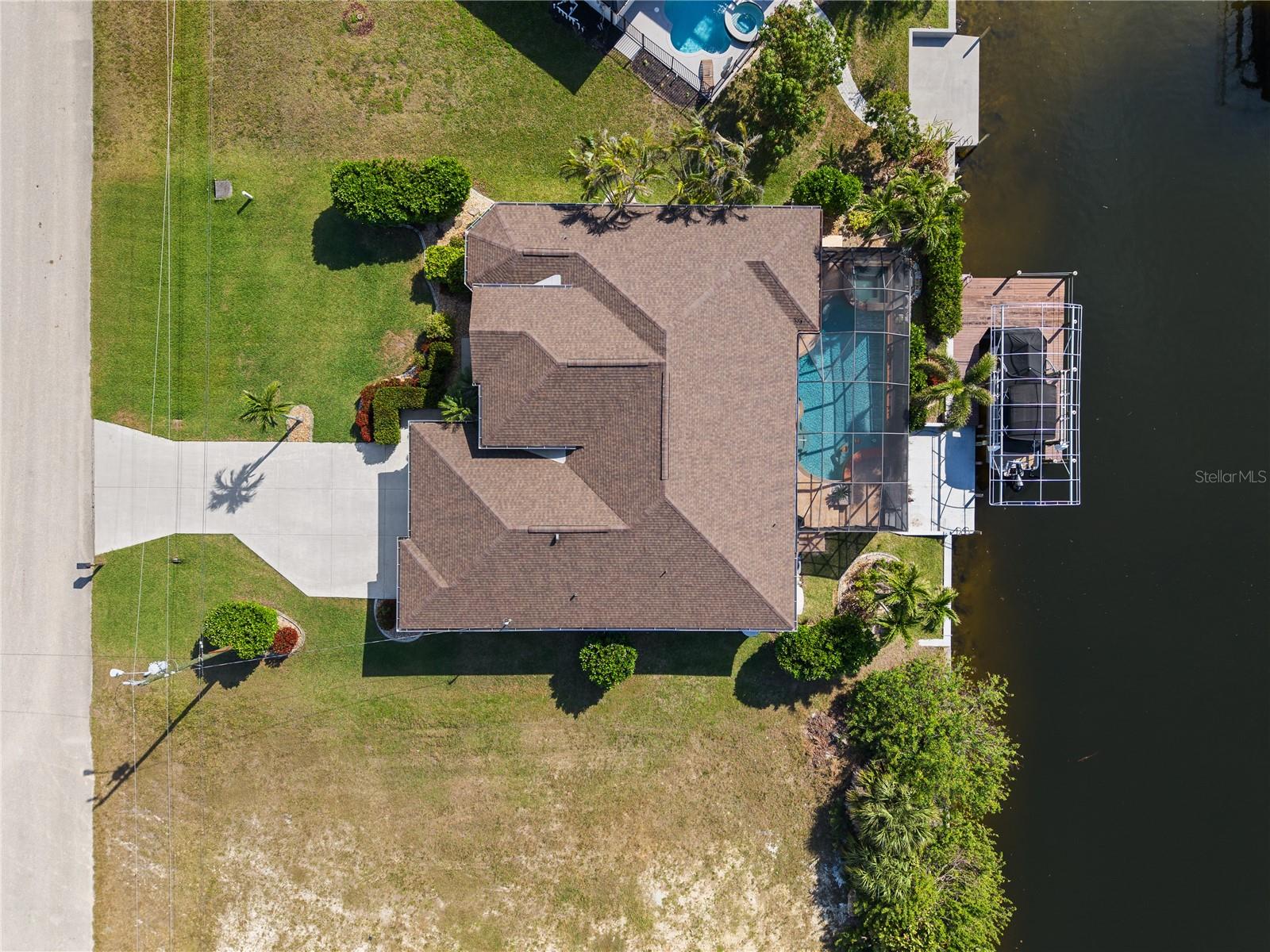 810 NW 36TH AVE, CAPE CORAL, FL, 33993