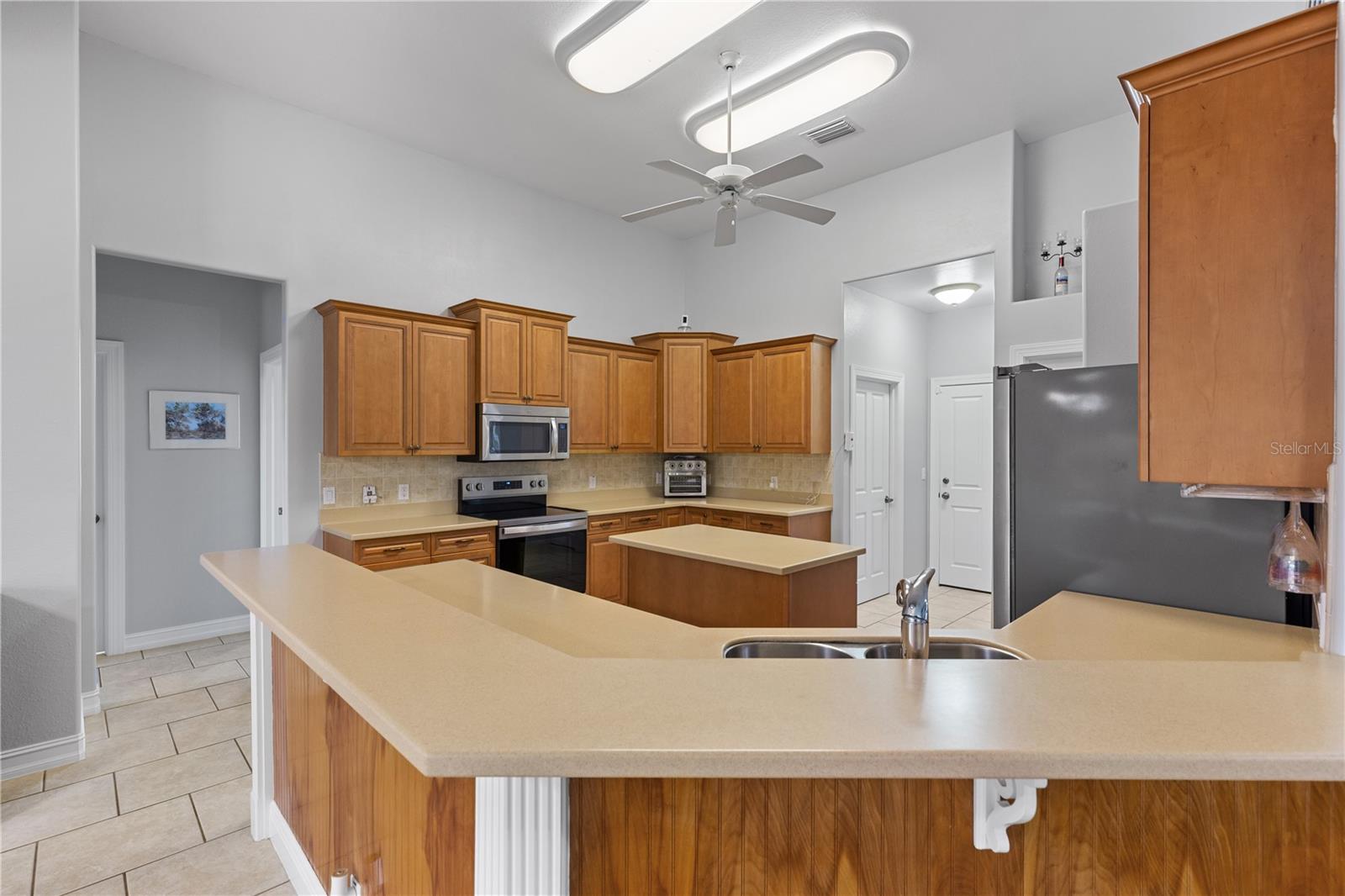 810 NW 36TH AVE, CAPE CORAL, FL, 33993