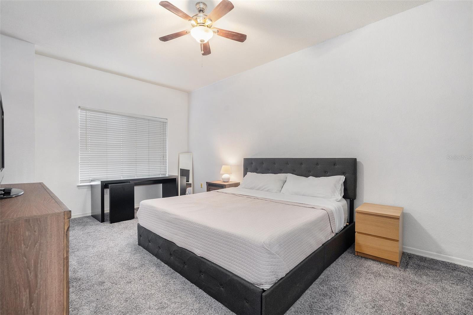 9813 MEADOW FIELD CIR, TAMPA, FL, 33626