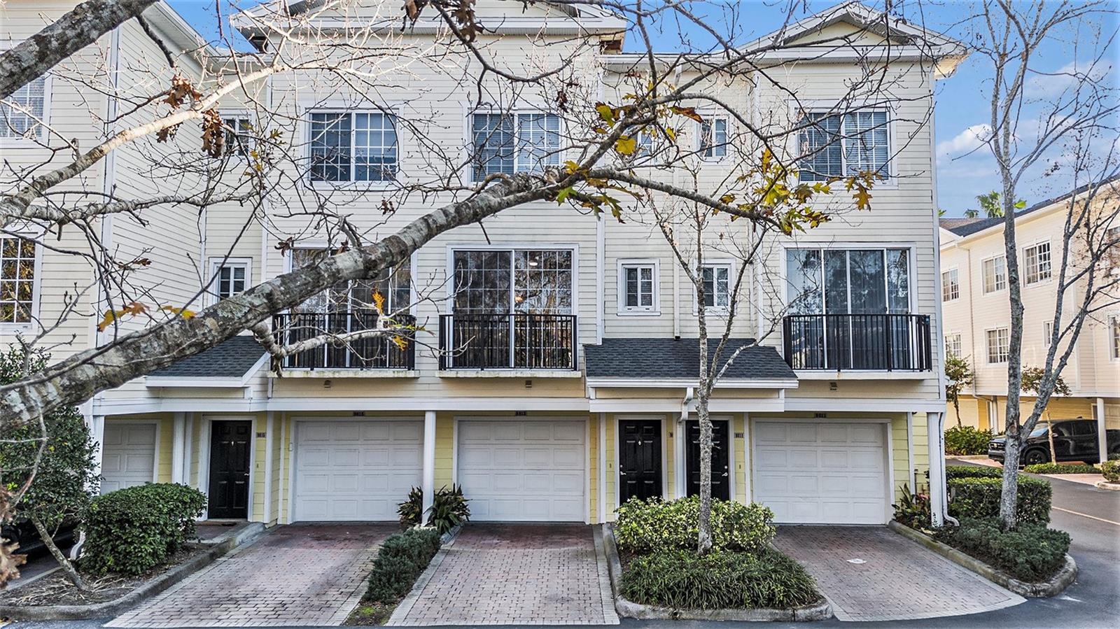 9813 MEADOW FIELD CIR, TAMPA, FL, 33626
