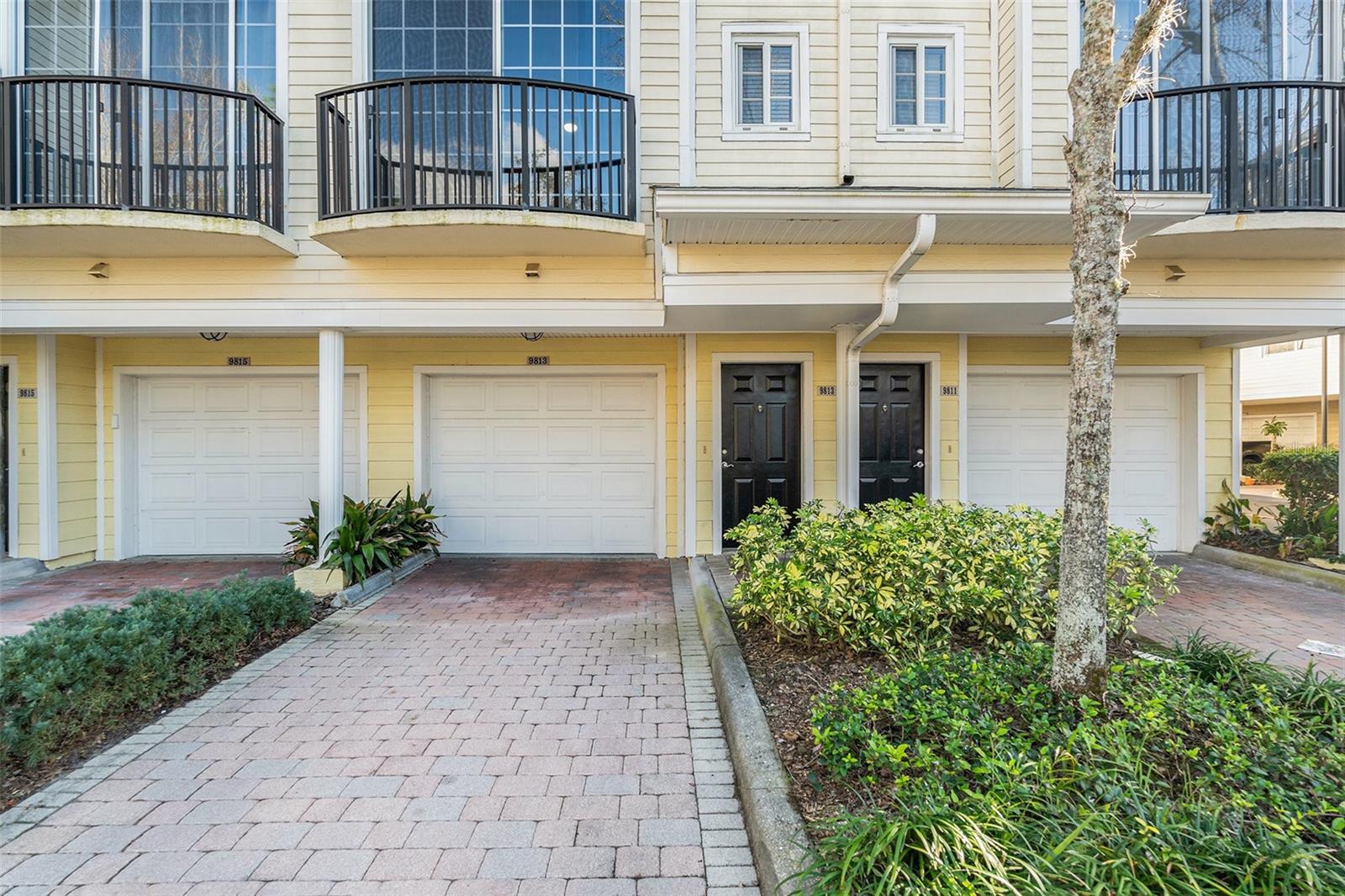 9813 MEADOW FIELD CIR, TAMPA, FL, 33626