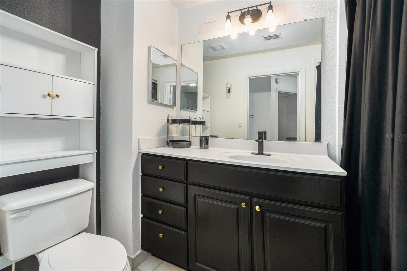 9813 MEADOW FIELD CIR, TAMPA, FL, 33626