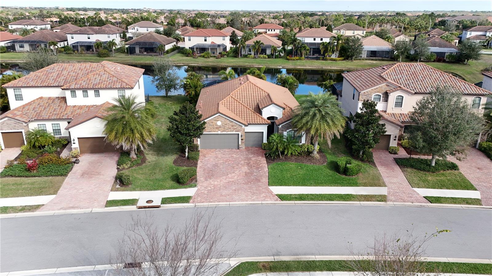 13223 RAMBLEWOOD TRL, LAKEWOOD RANCH, FL, 34211