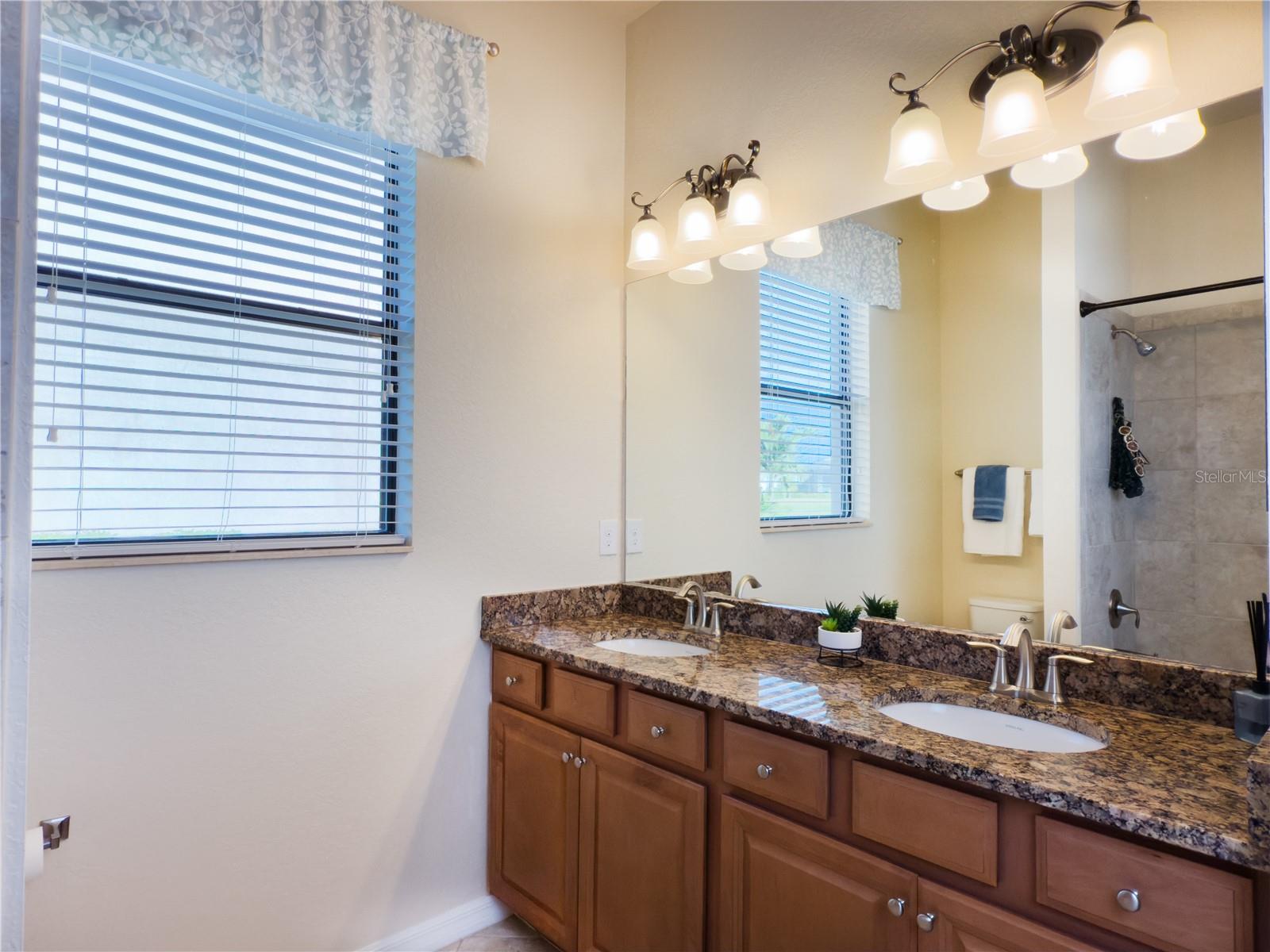 13223 RAMBLEWOOD TRL, LAKEWOOD RANCH, FL, 34211