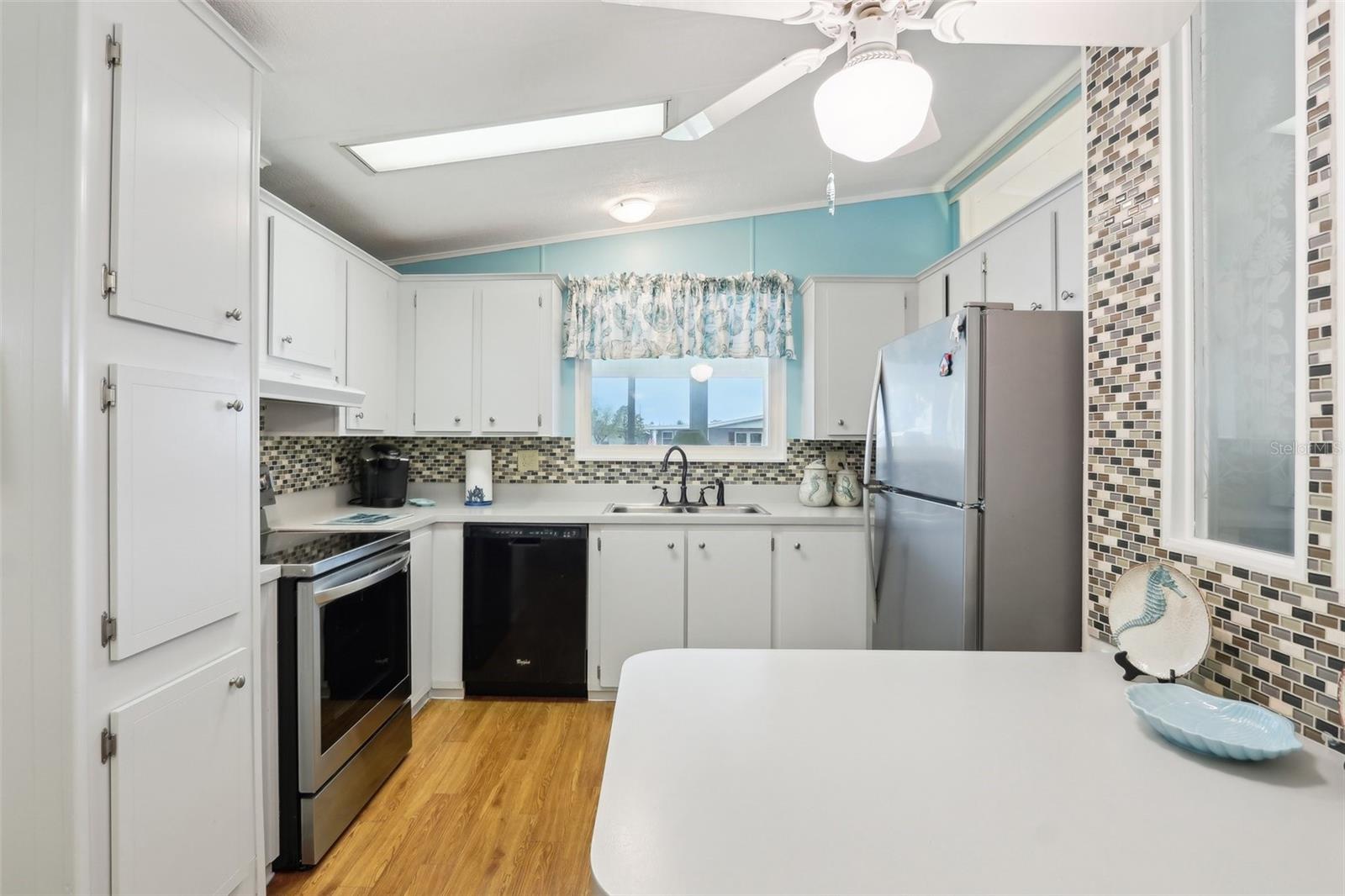 1430 MOHAWK CIR, TAVARES, FL, 32778