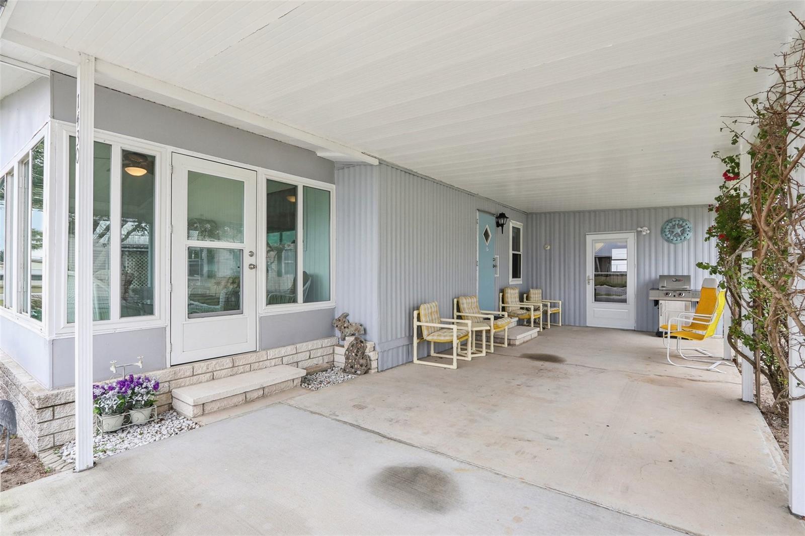 1430 MOHAWK CIR, TAVARES, FL, 32778