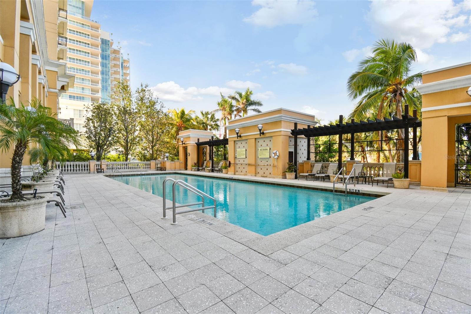 750 N TAMIAMI TRL #1203, SARASOTA, FL, 34236