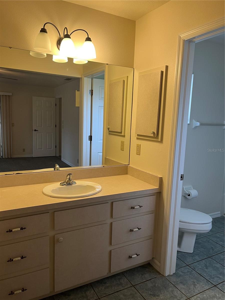 2718 N SALFORD BLVD, NORTH PORT, FL, 34286