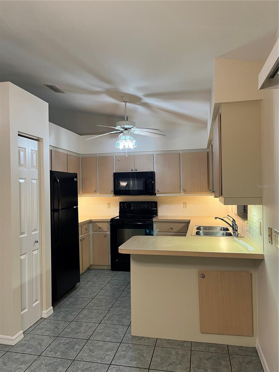 2718 N SALFORD BLVD, NORTH PORT, FL, 34286