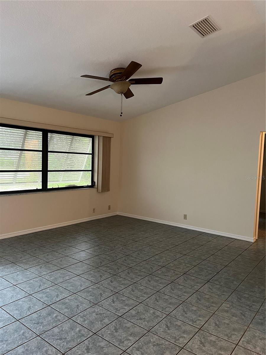 2718 N SALFORD BLVD, NORTH PORT, FL, 34286