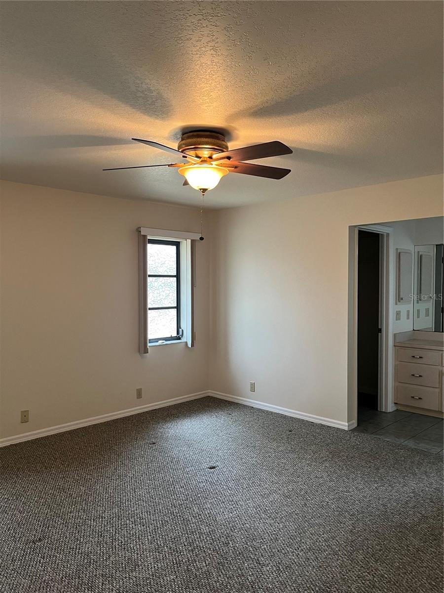 2718 N SALFORD BLVD, NORTH PORT, FL, 34286