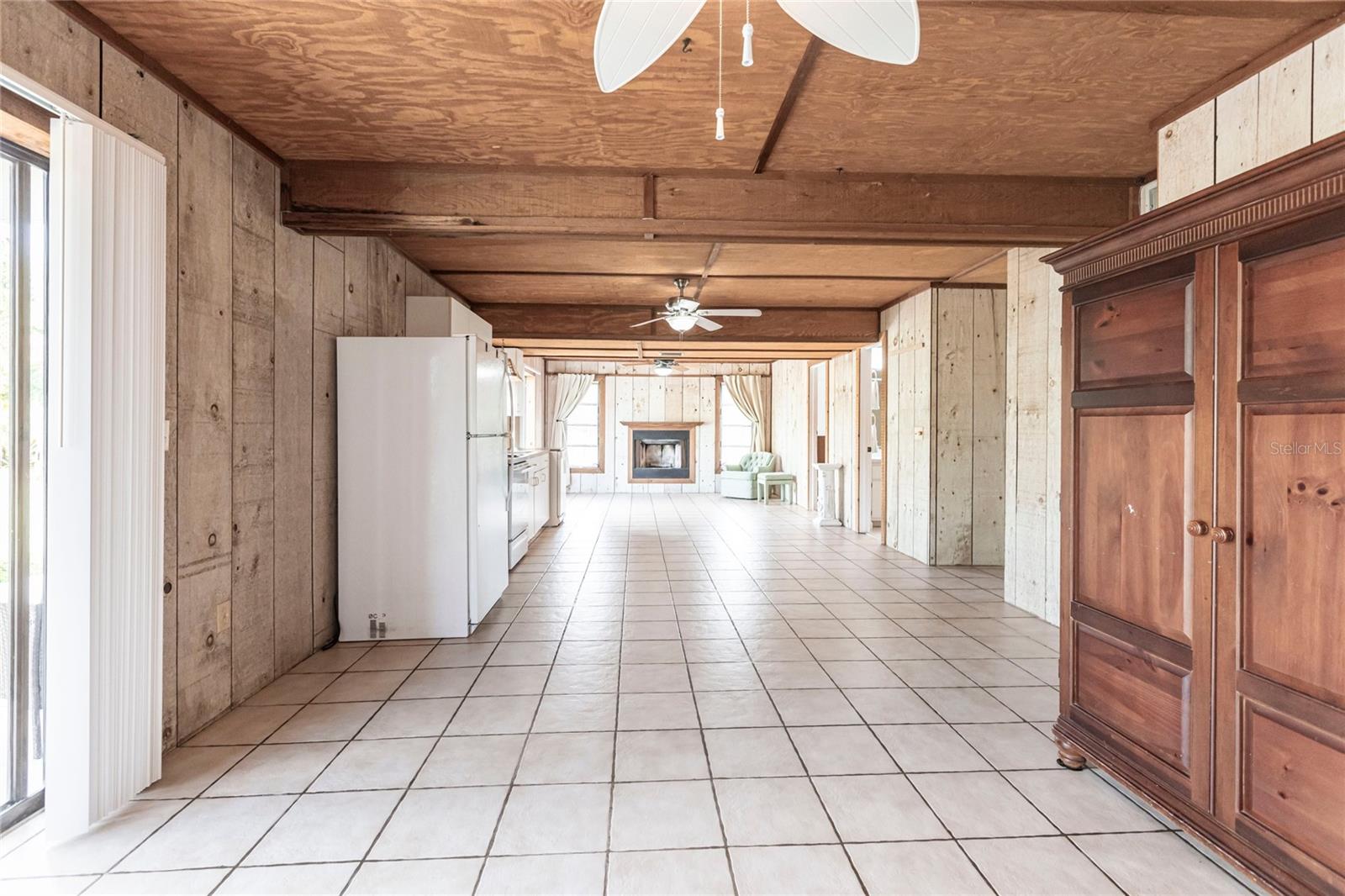 8677 WHISPERING PINES DR, ST JAMES CITY, FL, 33956