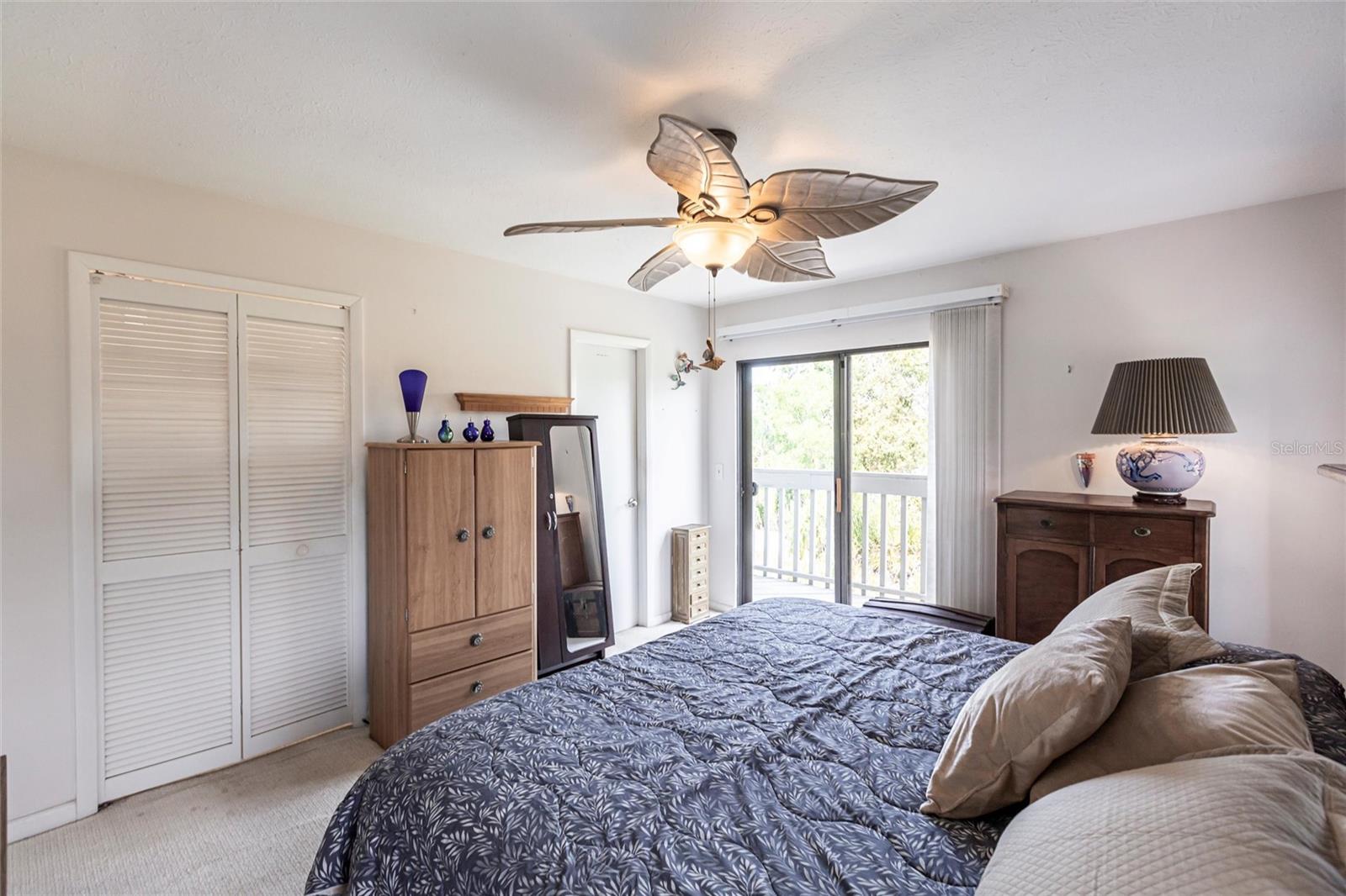 8677 WHISPERING PINES DR, ST JAMES CITY, FL, 33956