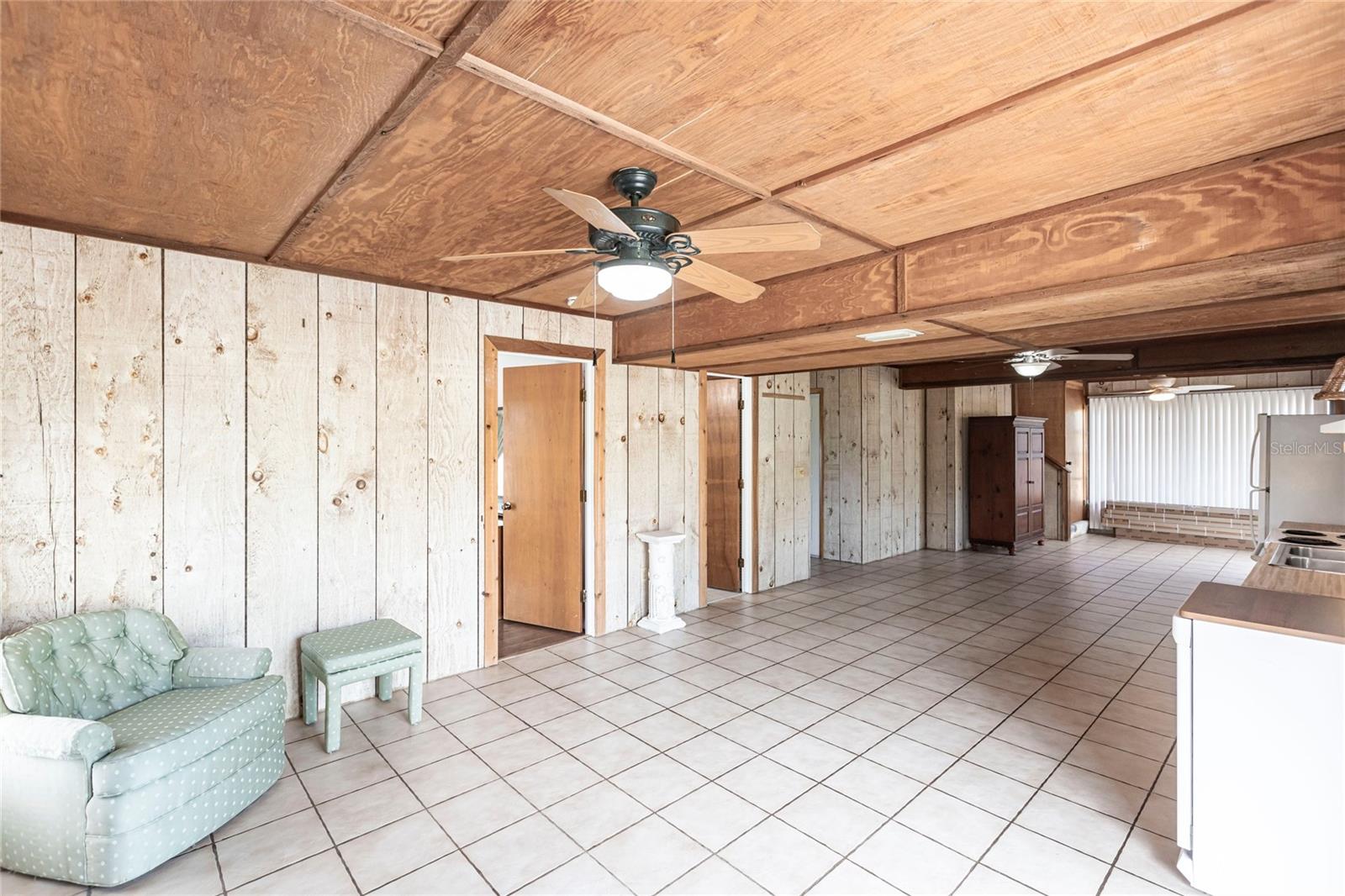 8677 WHISPERING PINES DR, ST JAMES CITY, FL, 33956