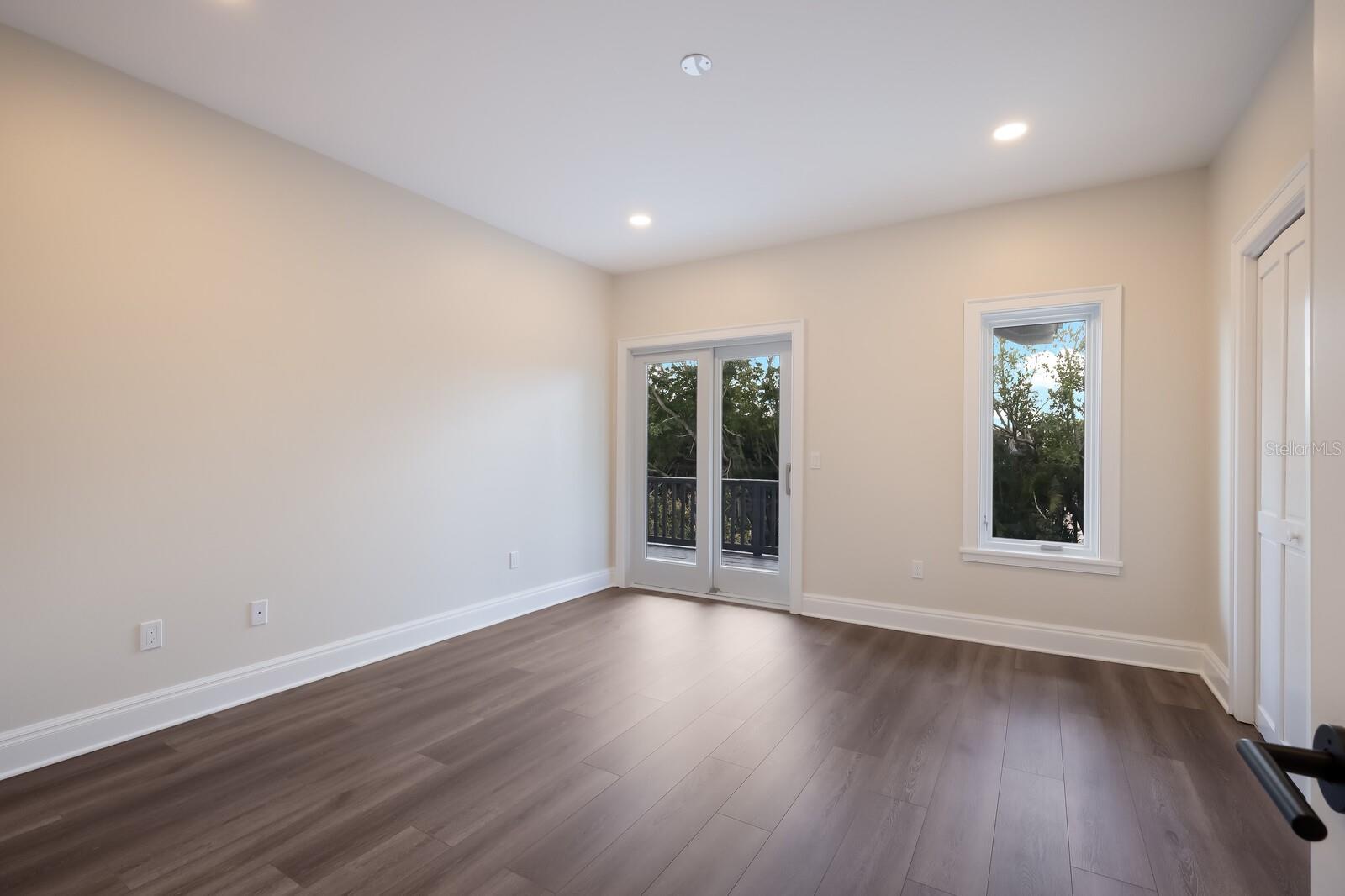 501 RECLINATA DR, LONGBOAT KEY, FL, 34228