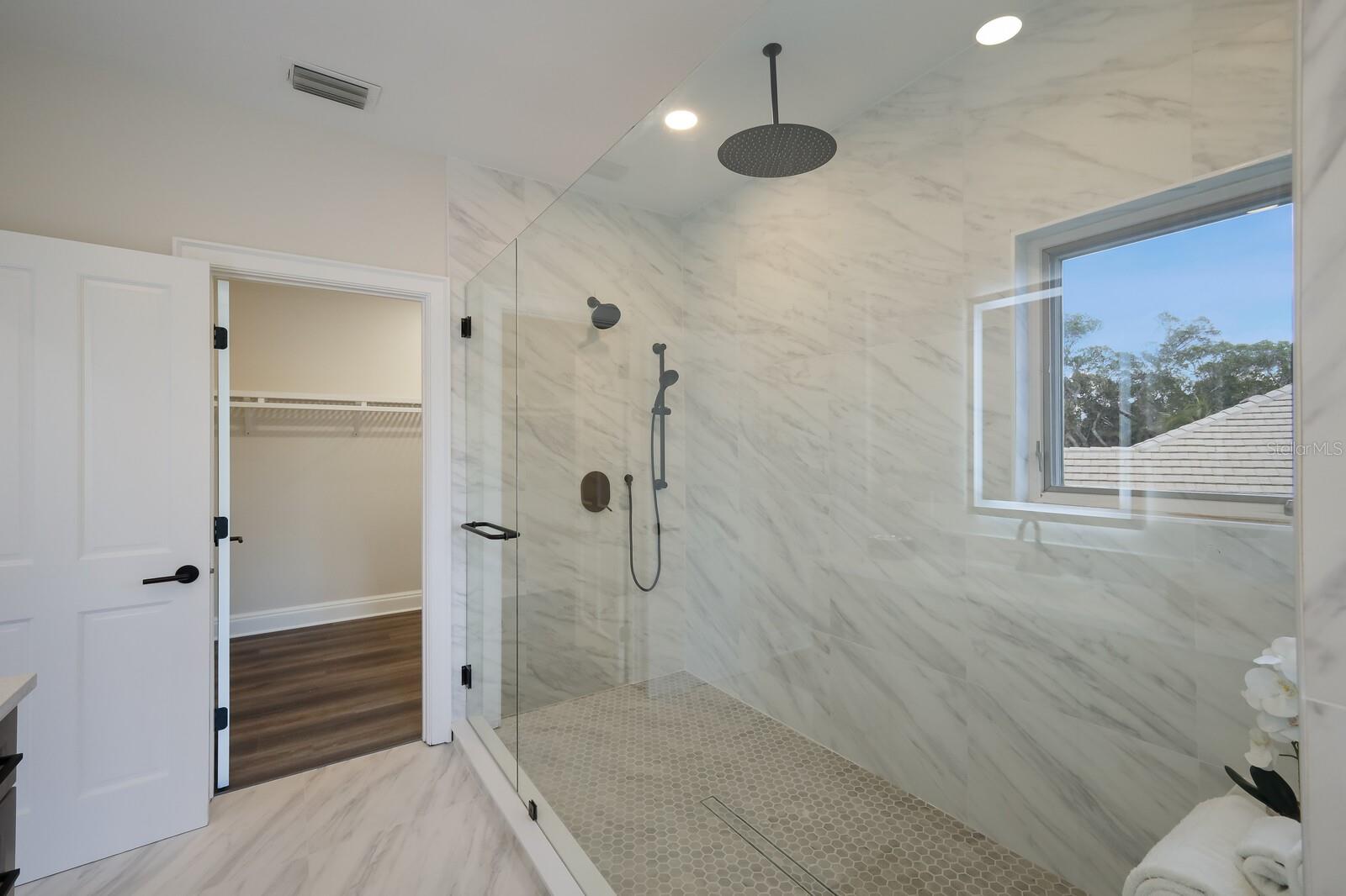 501 RECLINATA DR, LONGBOAT KEY, FL, 34228