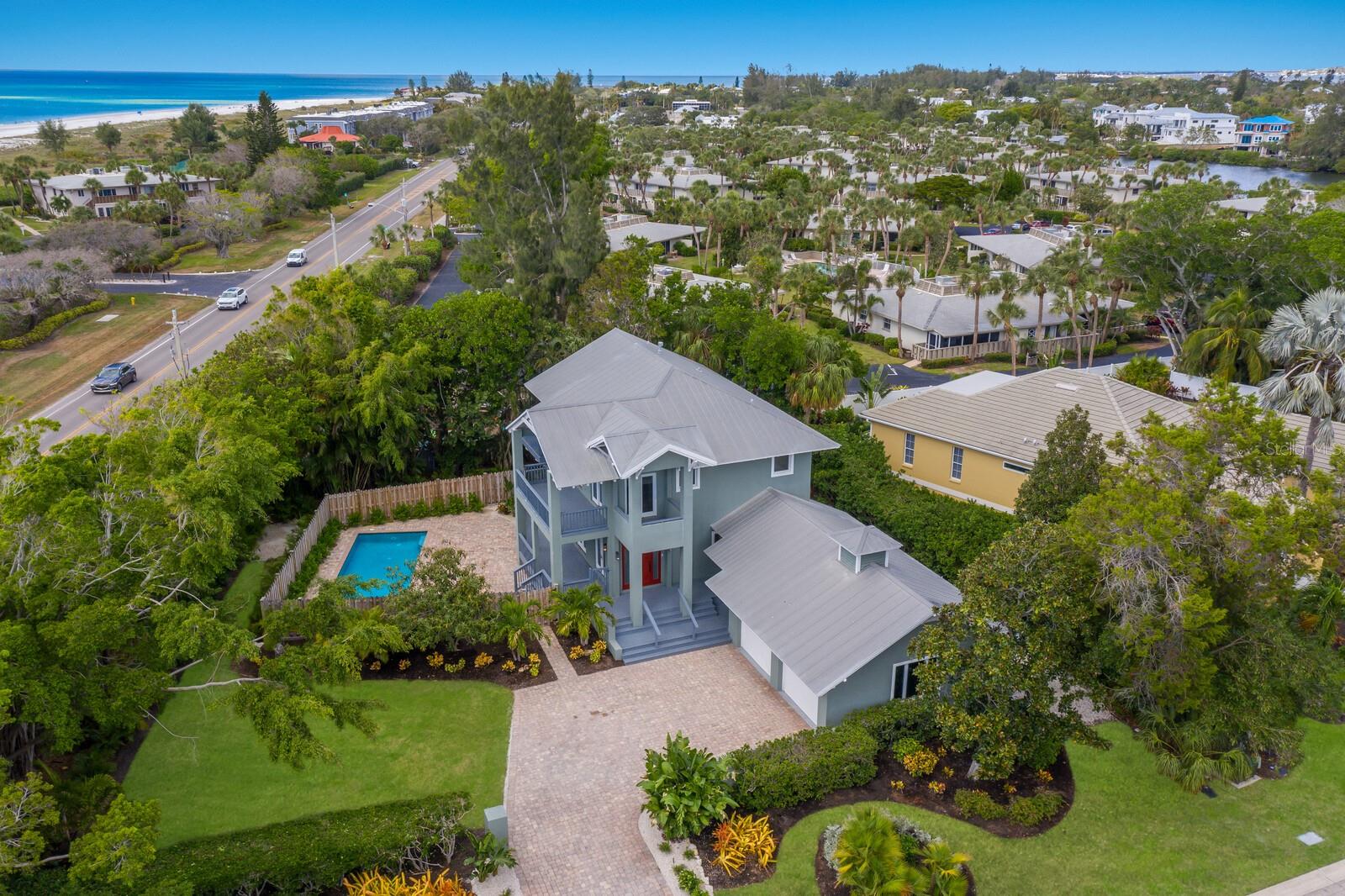 501 RECLINATA DR, LONGBOAT KEY, FL, 34228