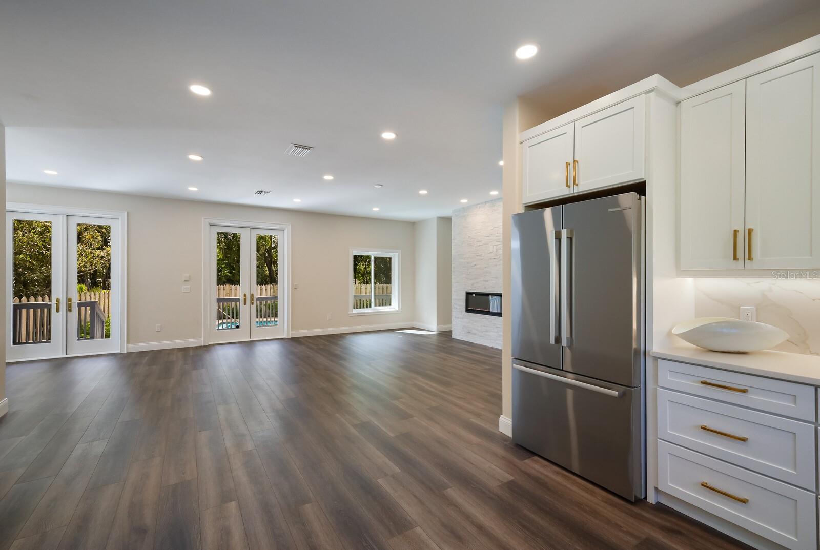 501 RECLINATA DR, LONGBOAT KEY, FL, 34228