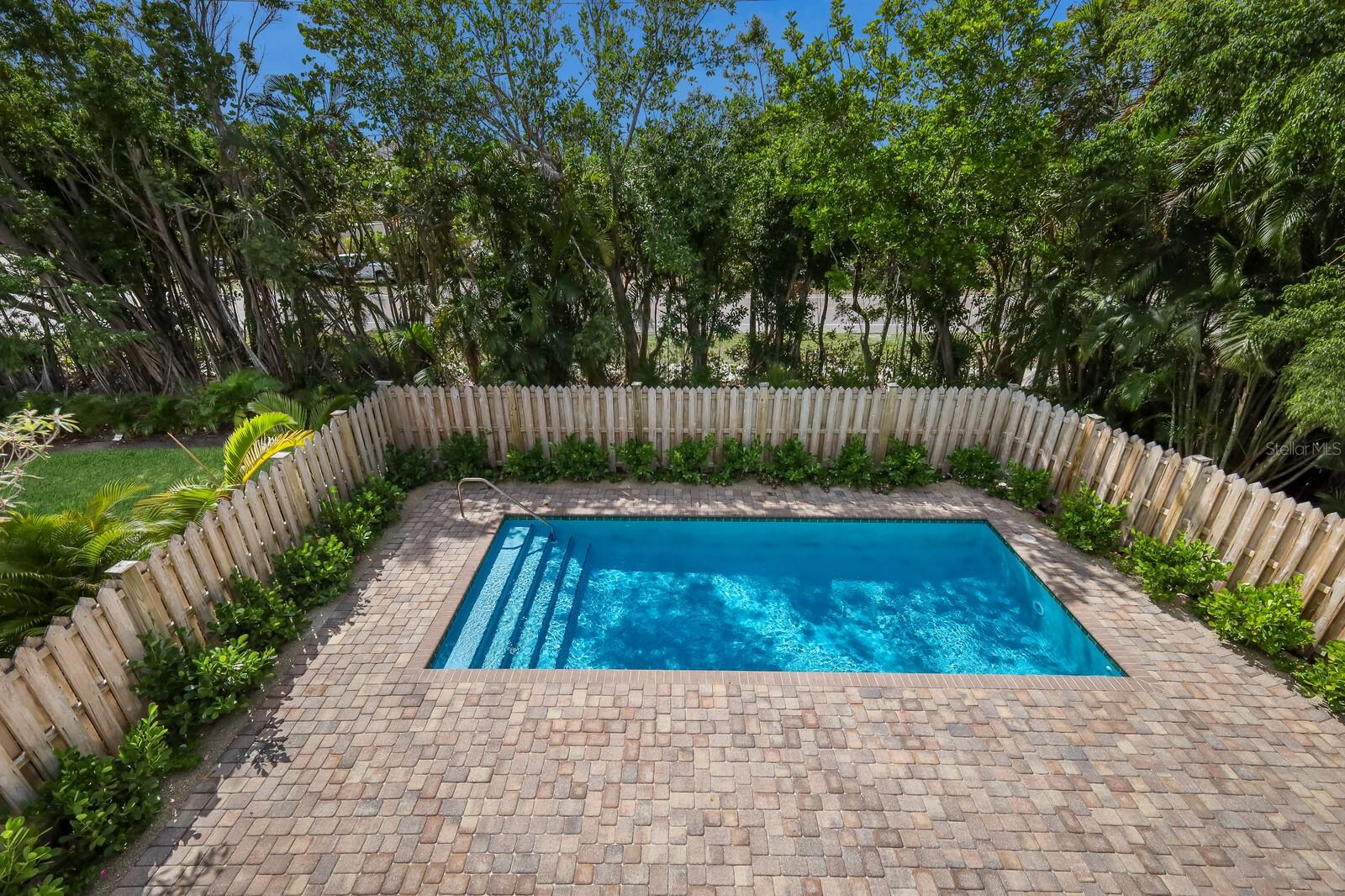 501 RECLINATA DR, LONGBOAT KEY, FL, 34228