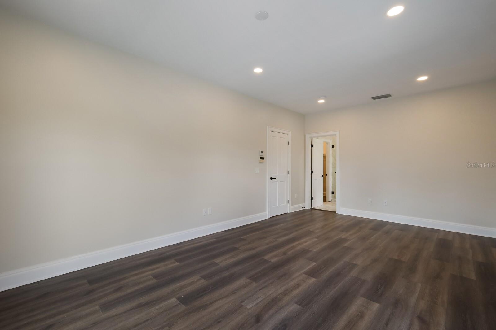 501 RECLINATA DR, LONGBOAT KEY, FL, 34228