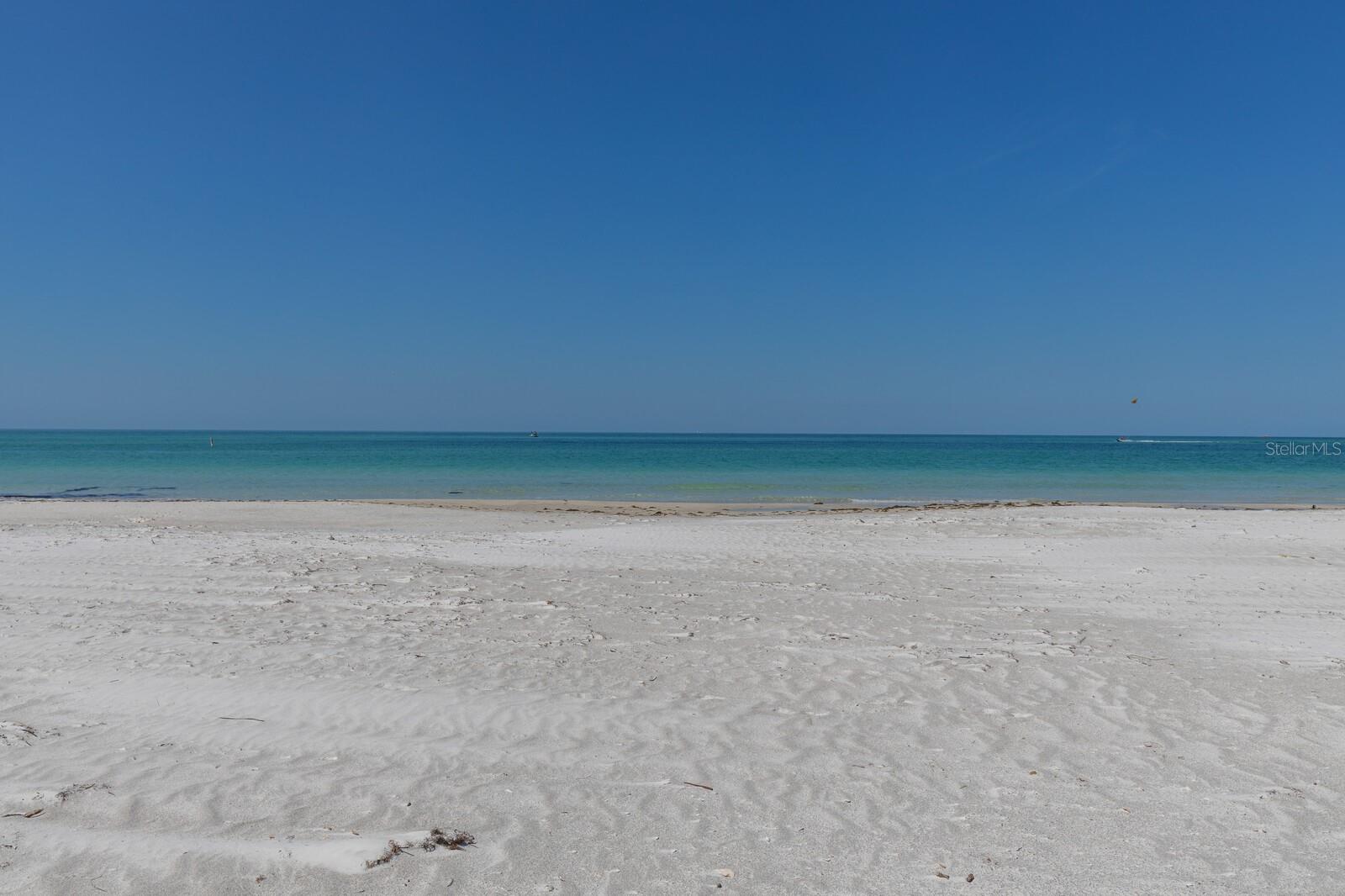 501 RECLINATA DR, LONGBOAT KEY, FL, 34228