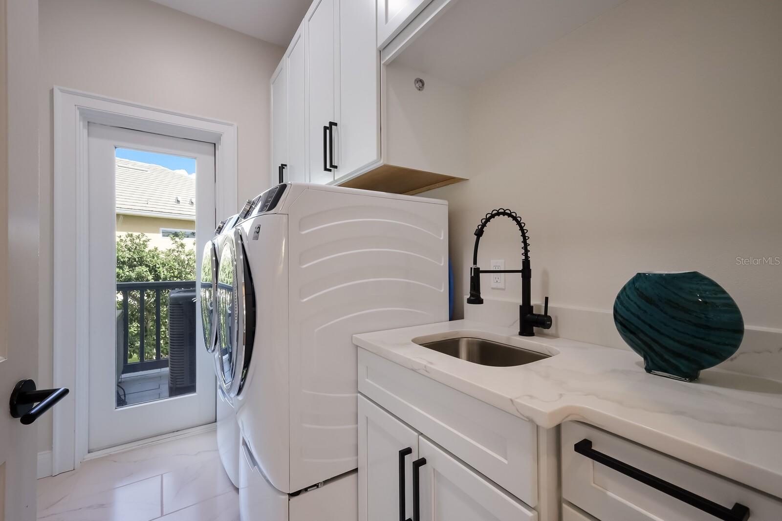 501 RECLINATA DR, LONGBOAT KEY, FL, 34228