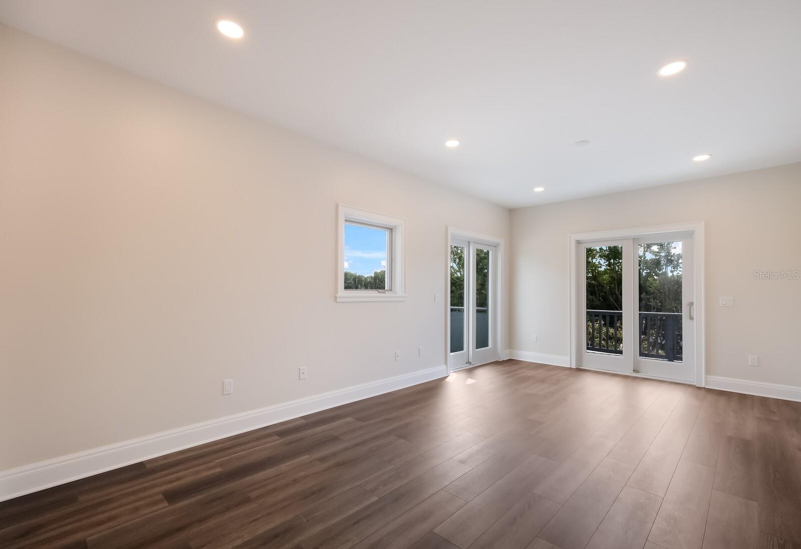 501 RECLINATA DR, LONGBOAT KEY, FL, 34228