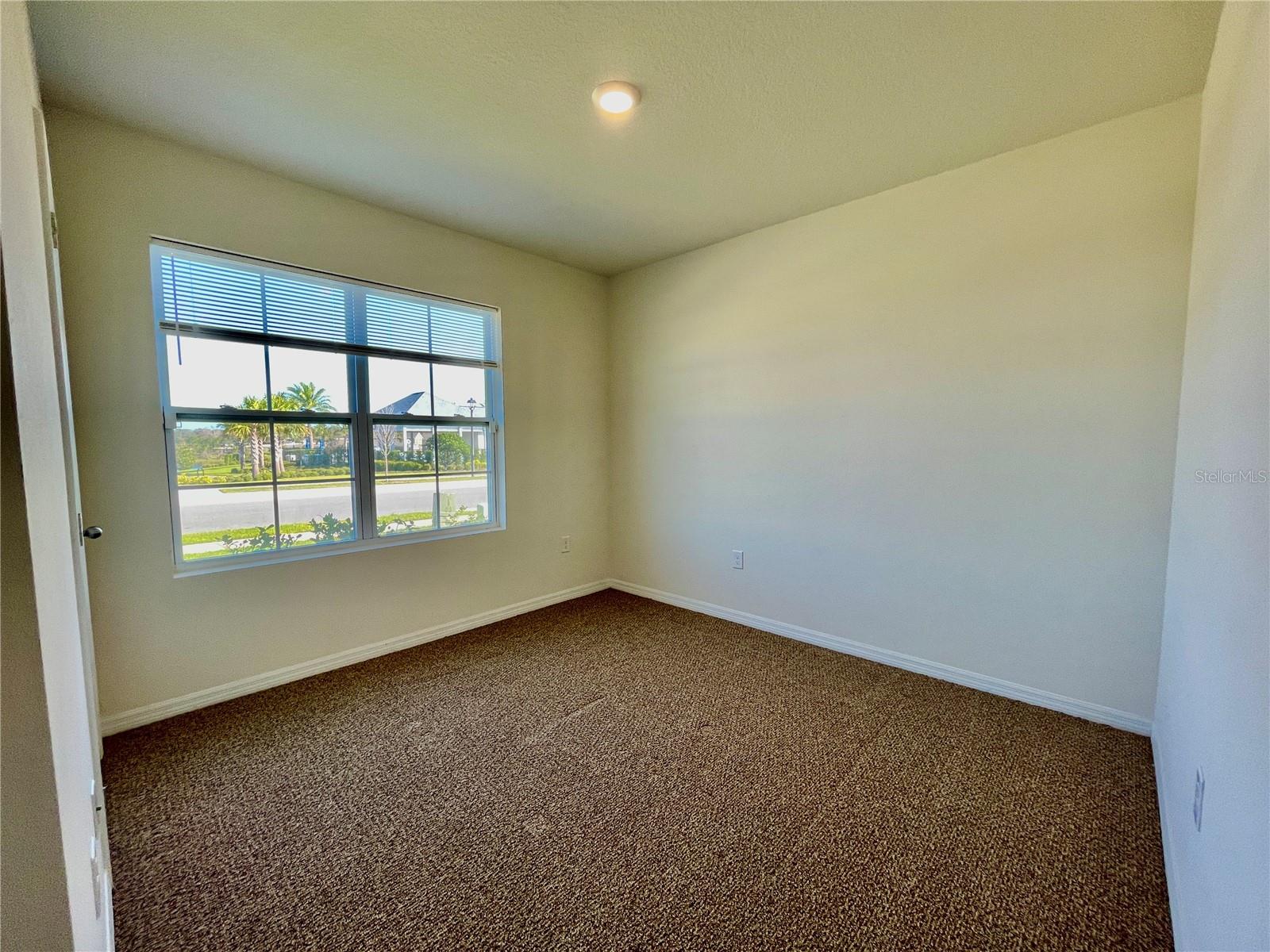 2621 ROWAN ST, TAVARES, FL, 32778