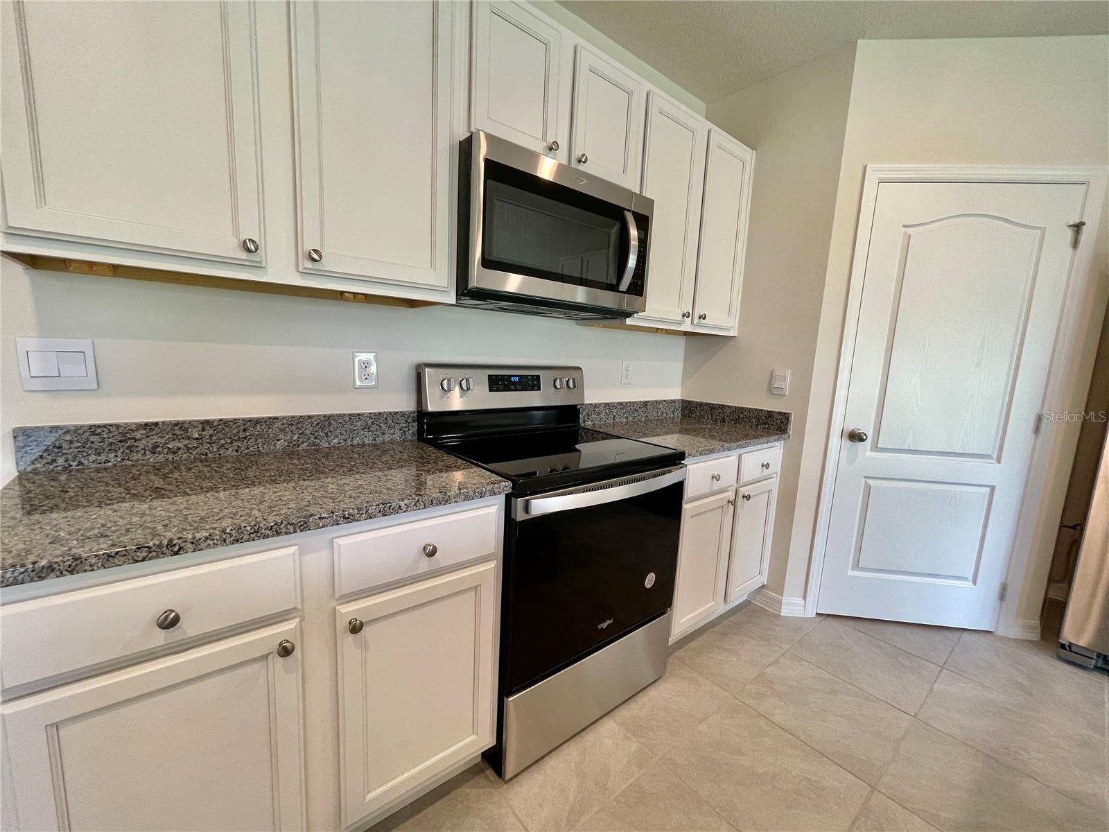 2621 ROWAN ST, TAVARES, FL, 32778