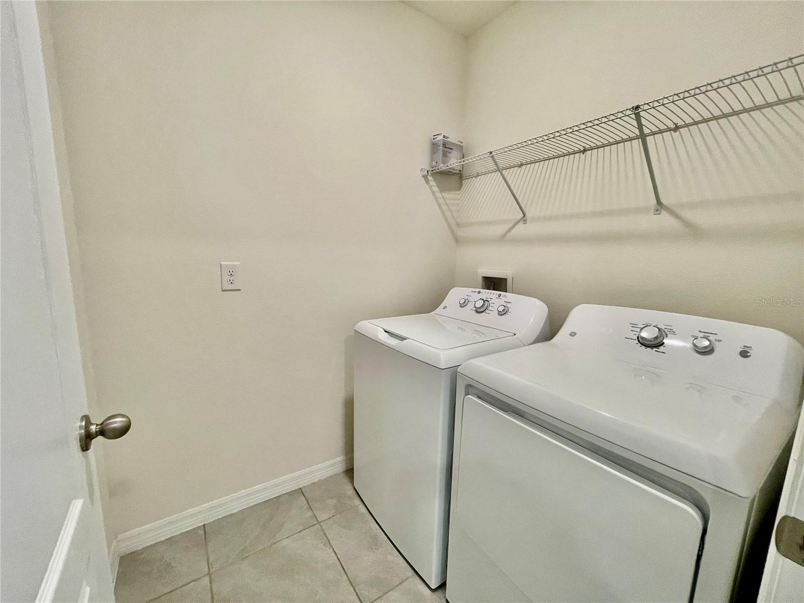 2621 ROWAN ST, TAVARES, FL, 32778