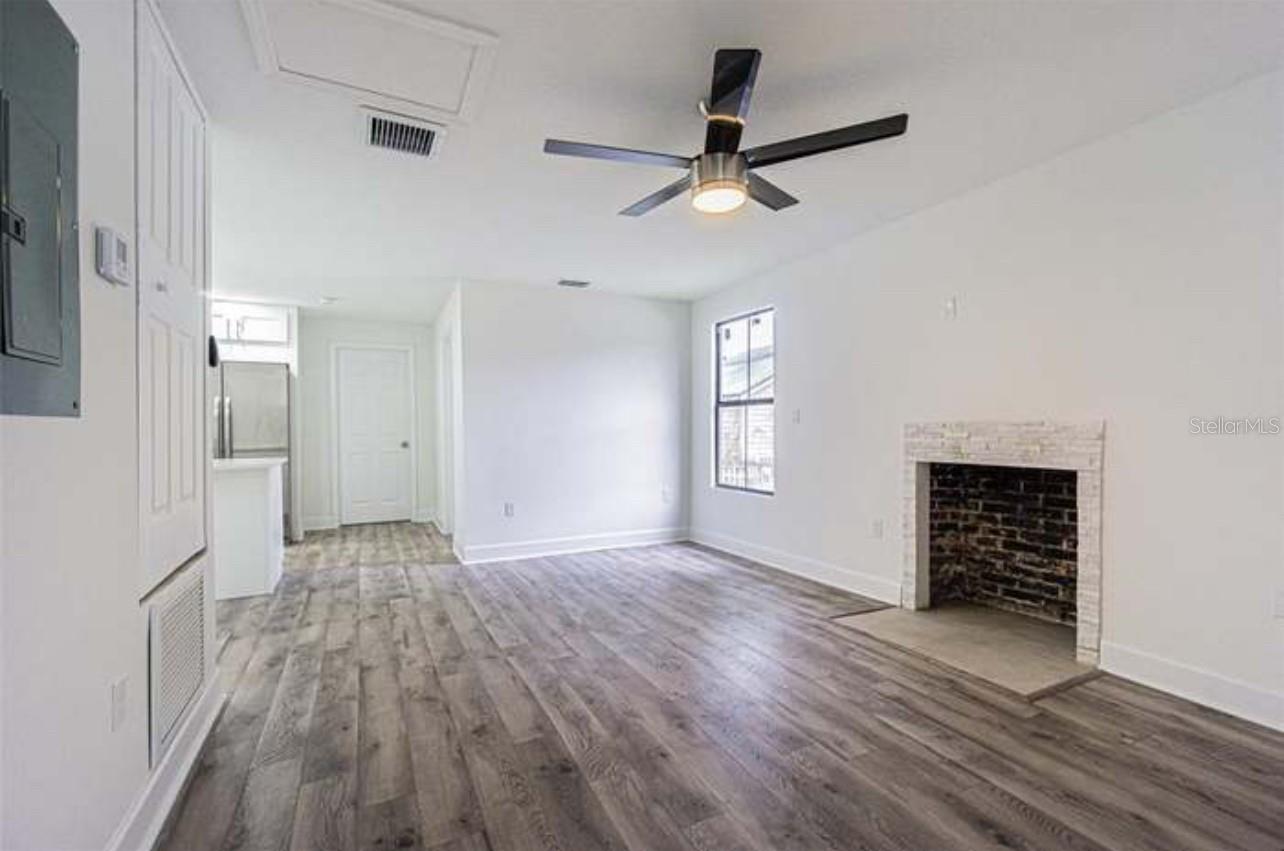 116 W SLIGH AVE, TAMPA, FL, 33604