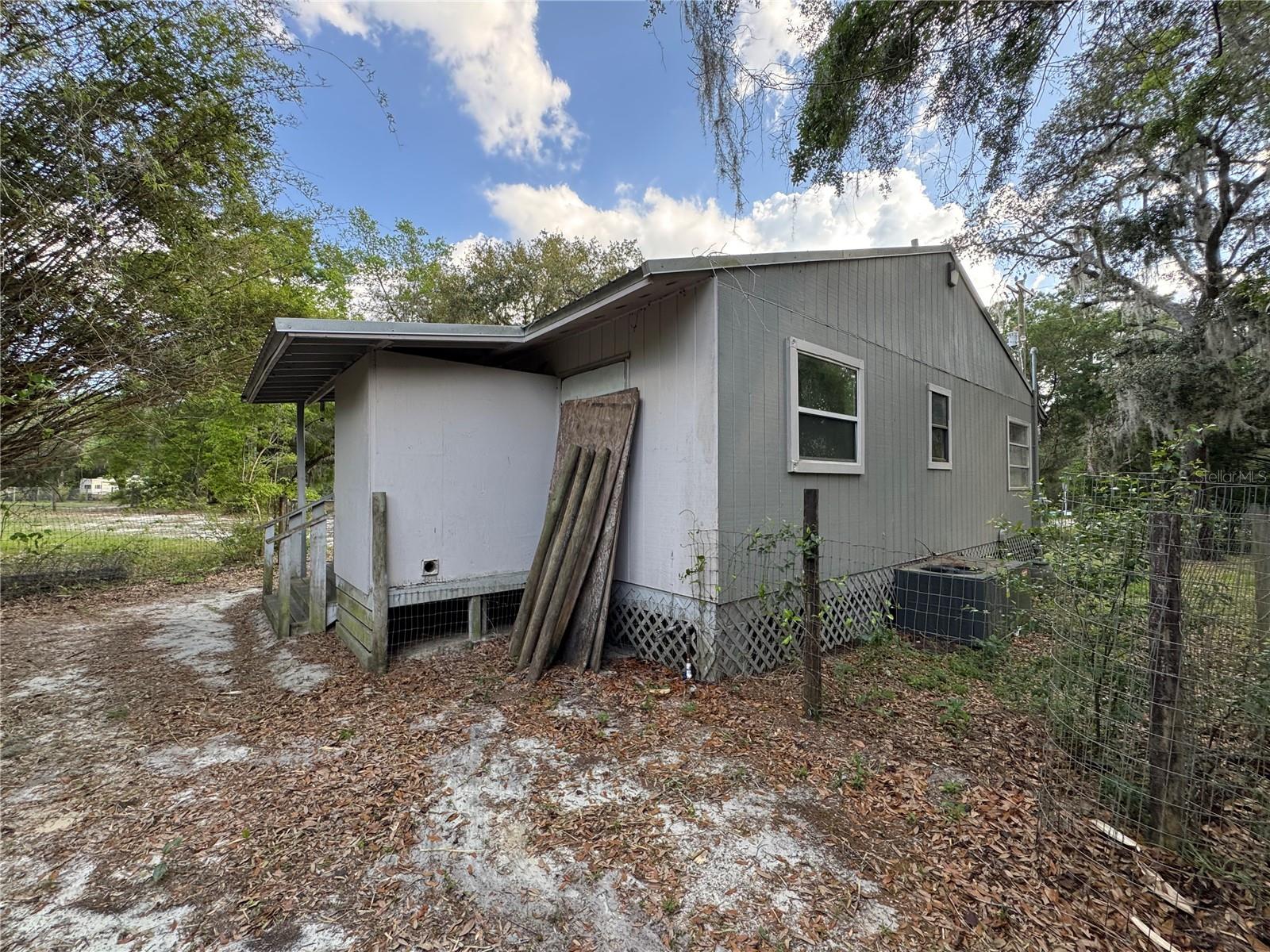 1201 CR 20A, HAWTHORNE, FL, 32640
