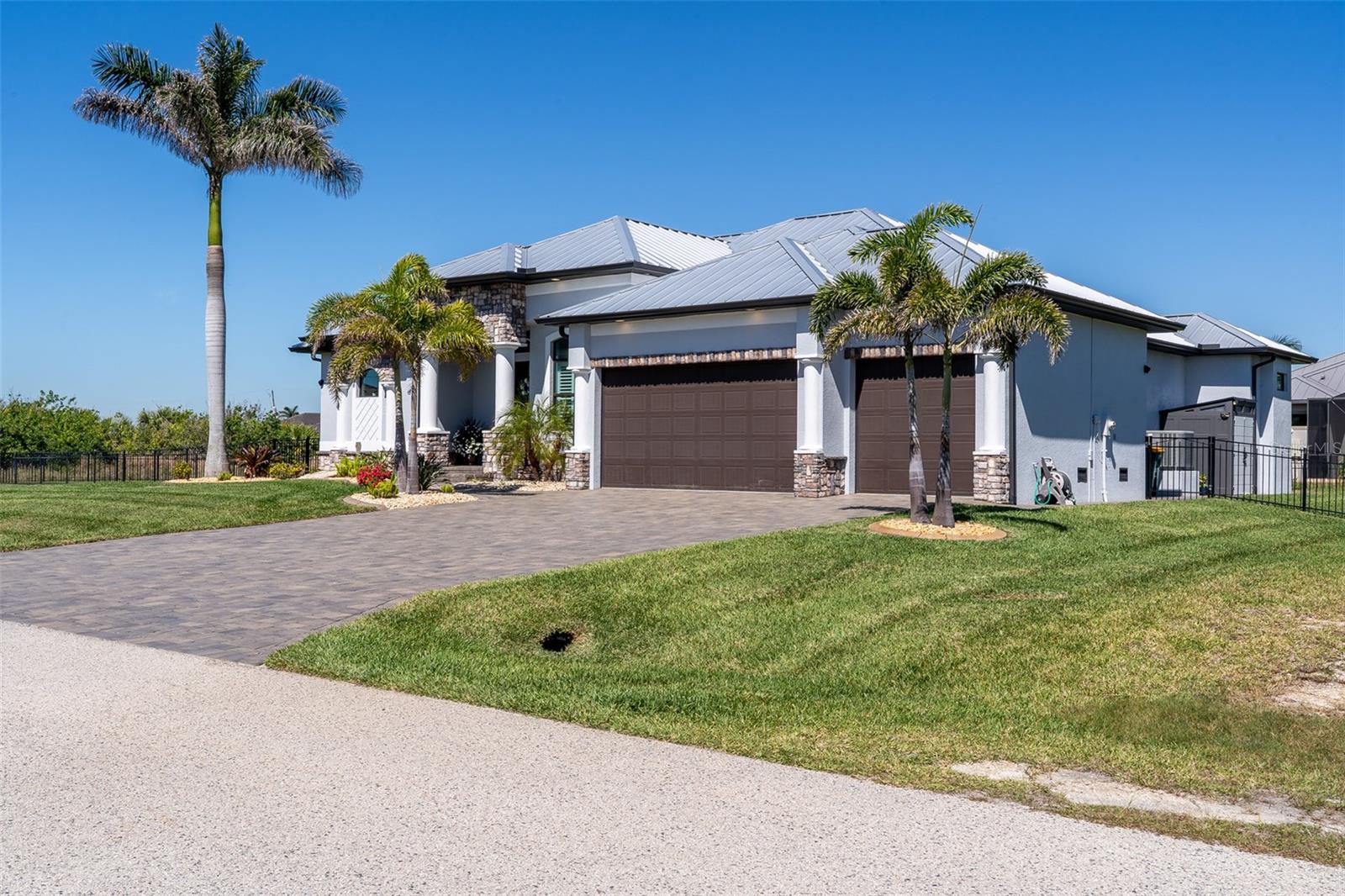 15691 MEACHAM CIR, PORT CHARLOTTE, FL, 33981