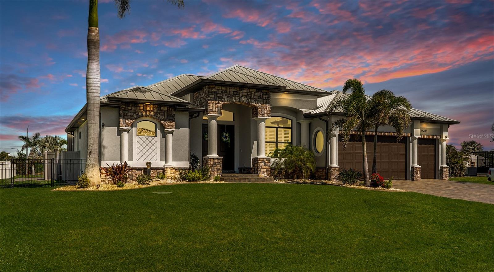 15691 MEACHAM CIR, PORT CHARLOTTE, FL, 33981