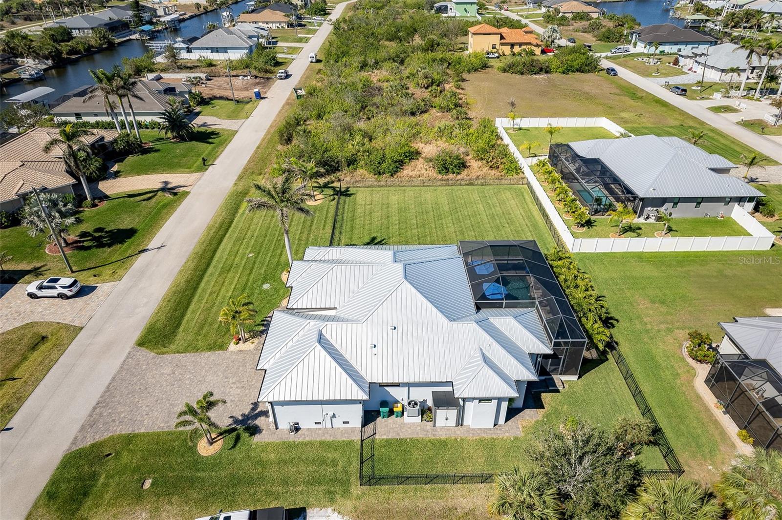 15691 MEACHAM CIR, PORT CHARLOTTE, FL, 33981
