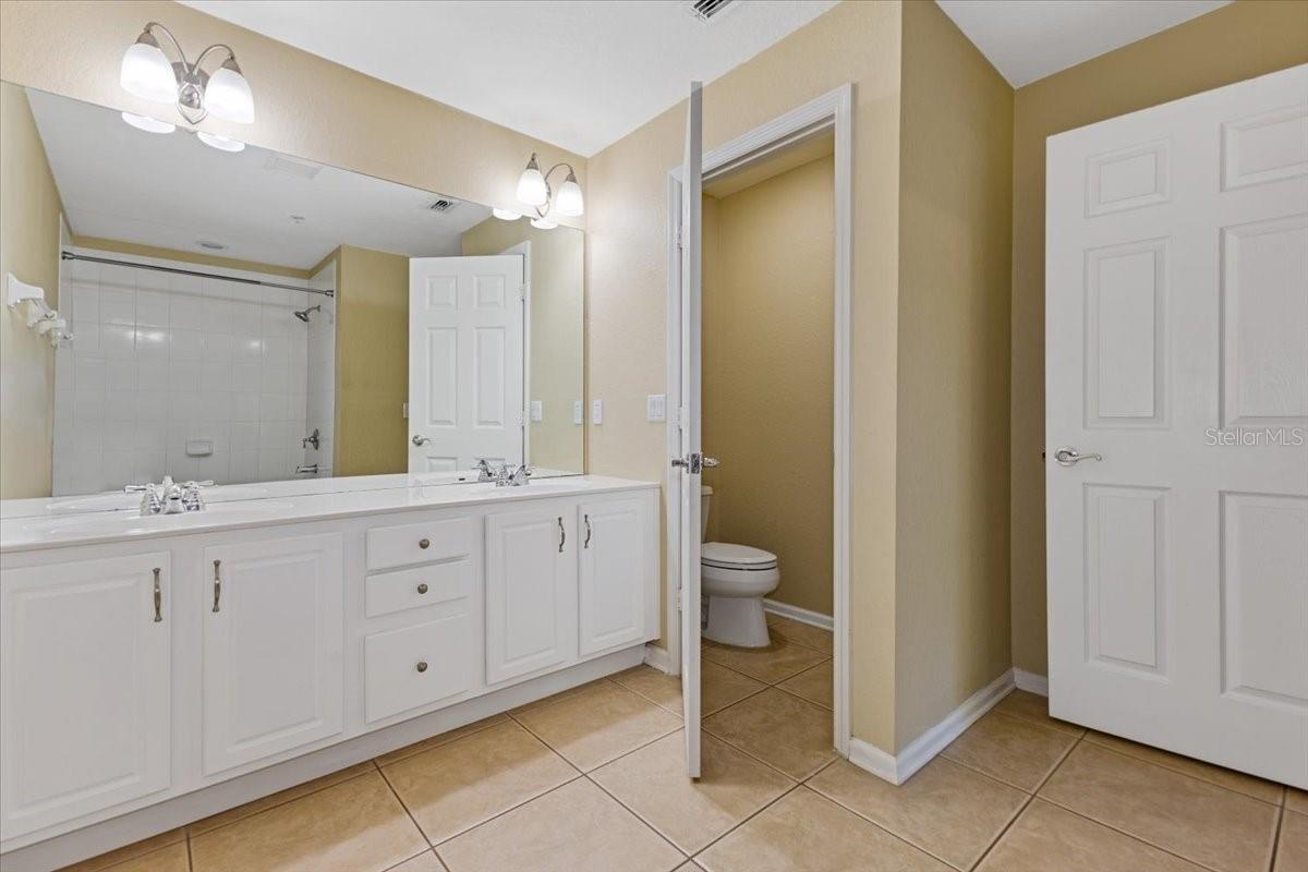 6912 HOCHAD DR, ORLANDO, FL, 32819