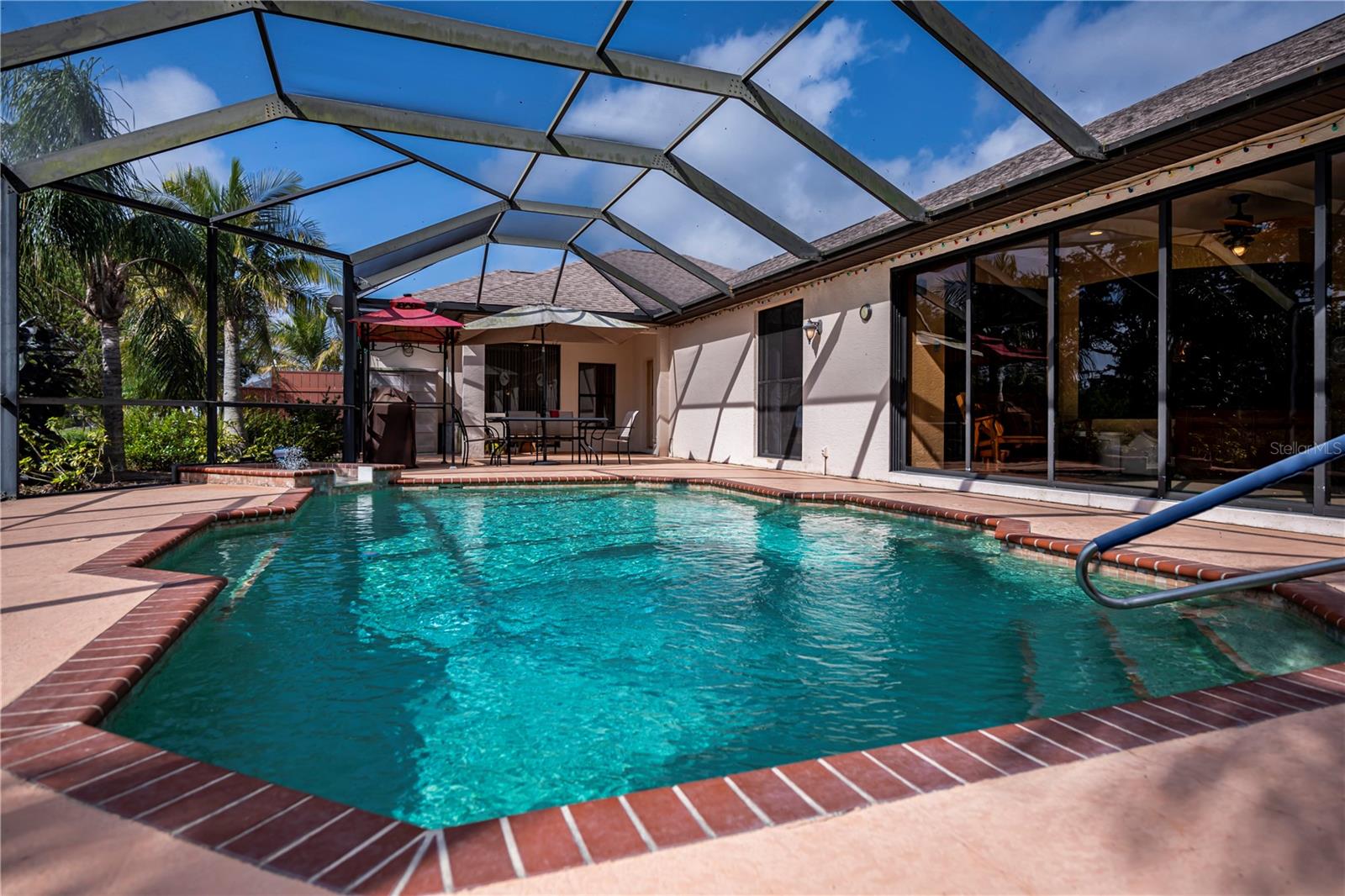 A4639997 Property Photo