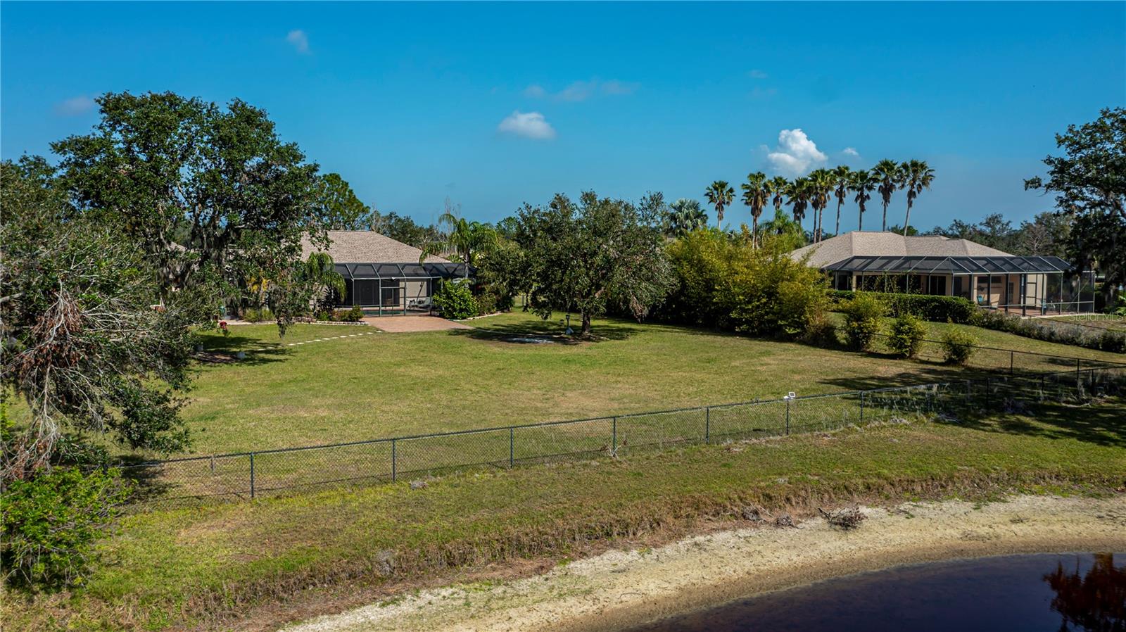 A4639997 Property Photo